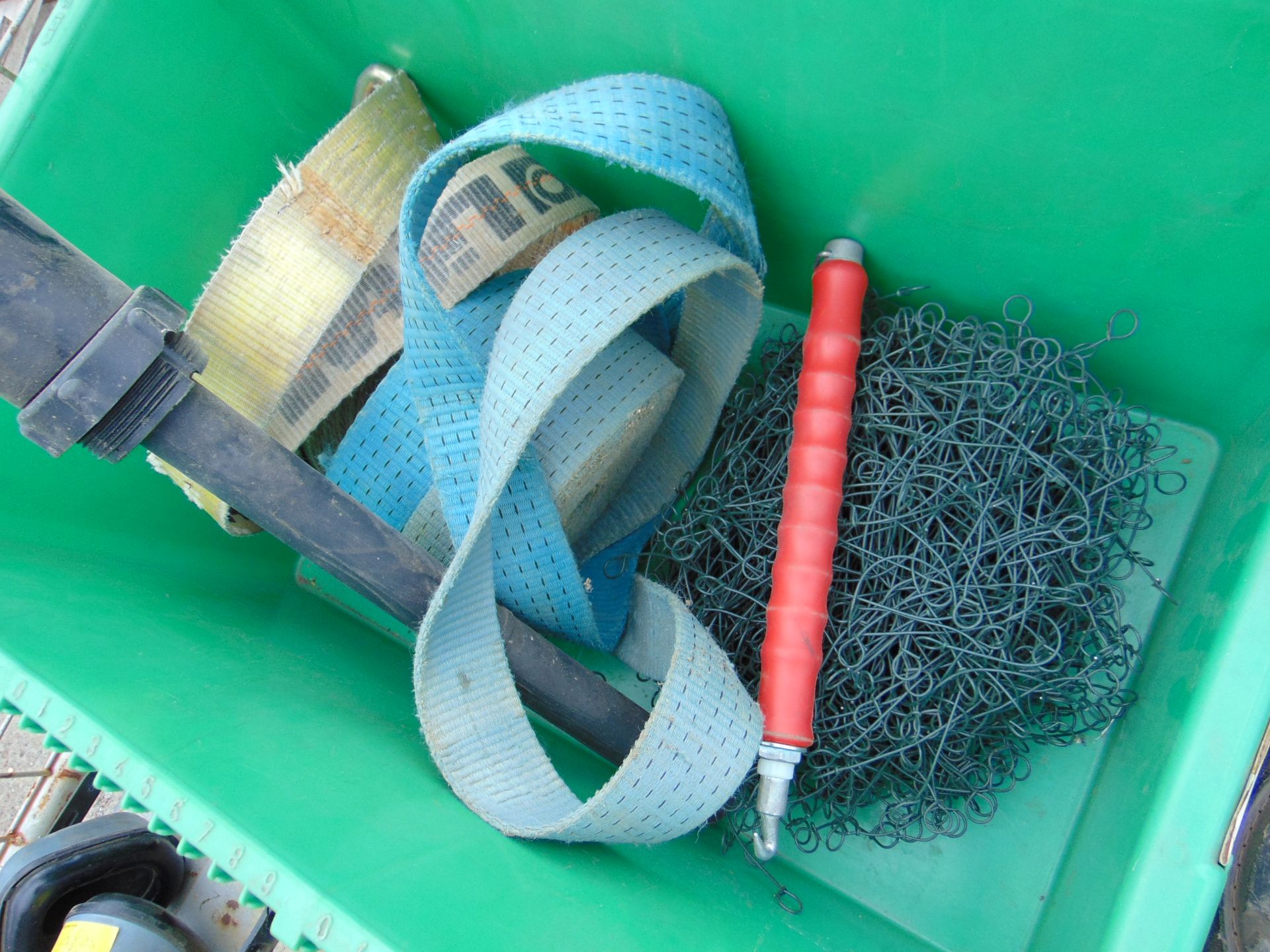 Welding Aprons, Safety Goggles, Gloves etc - Image 3 of 6