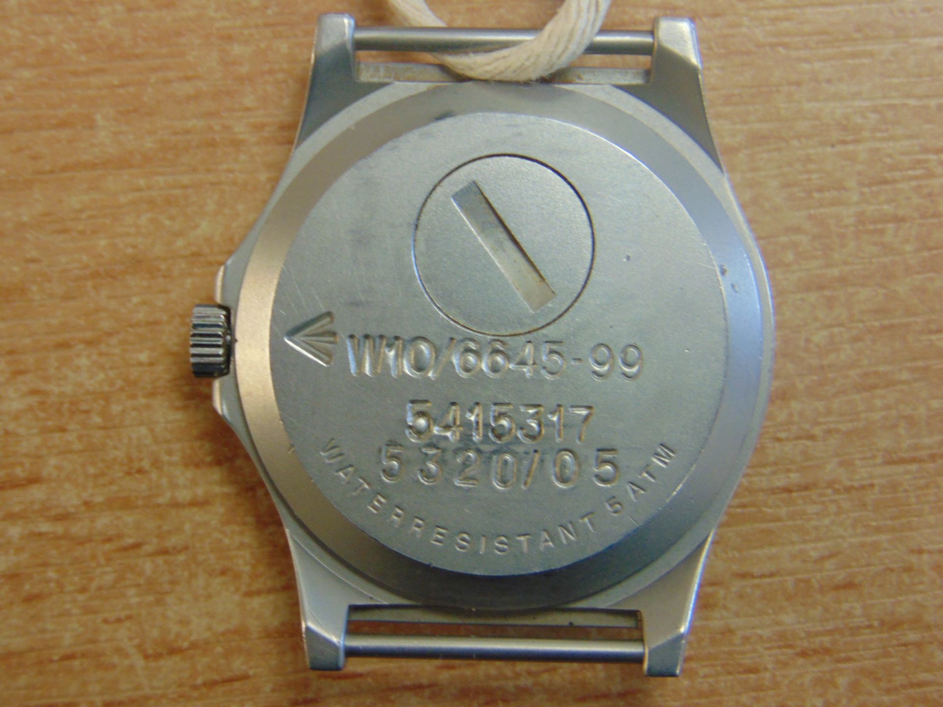 CWC W10 BRITISH ARMY SERVICE WATCH NATO MARKS DATE 2005 WATER RESISTANT TO 5 ATM GLASS CHIPPED - Bild 5 aus 6
