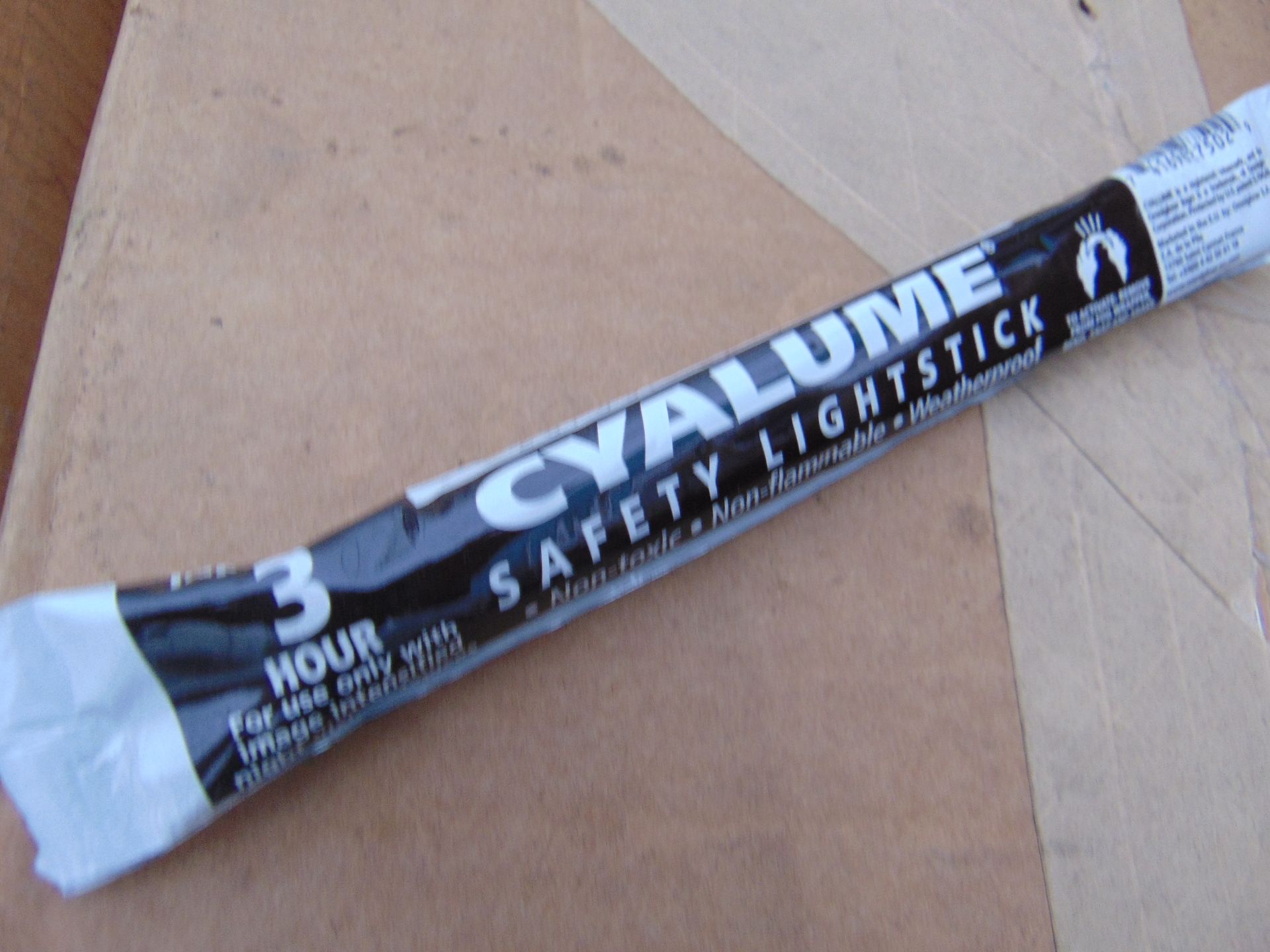 Approx 500x Unissued Cyalume 6" Chem Lights - Image 2 of 4