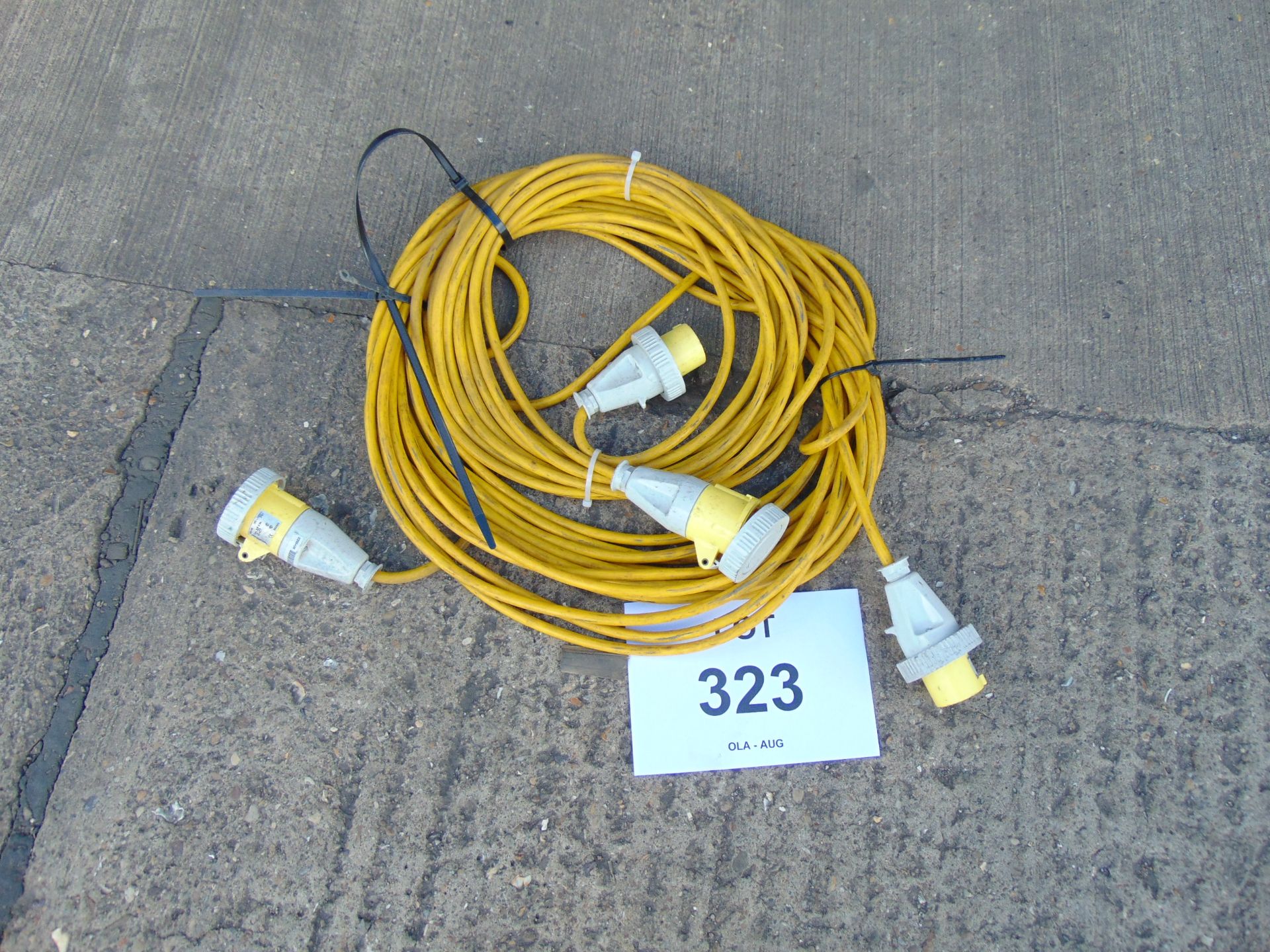 2 x HD Extension Leads as shown