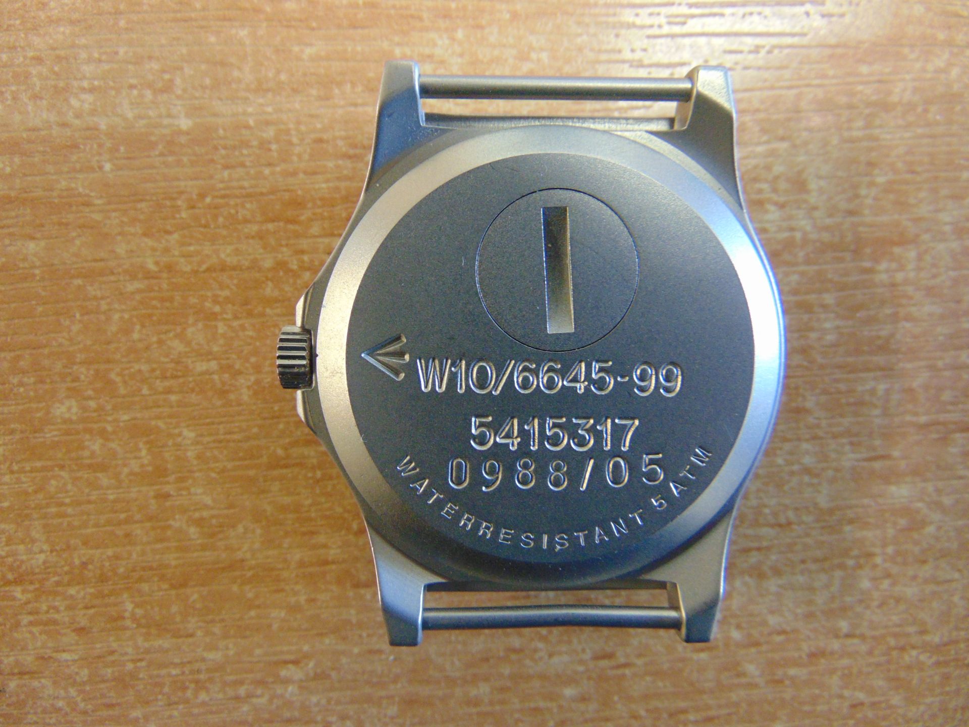 V. NICE UNISSUED CONDITION CWC W10 BRITISH ARMY SERVICE WATCH NATO MARKS WATER RESISTANT DATE 2005 - Image 4 of 7