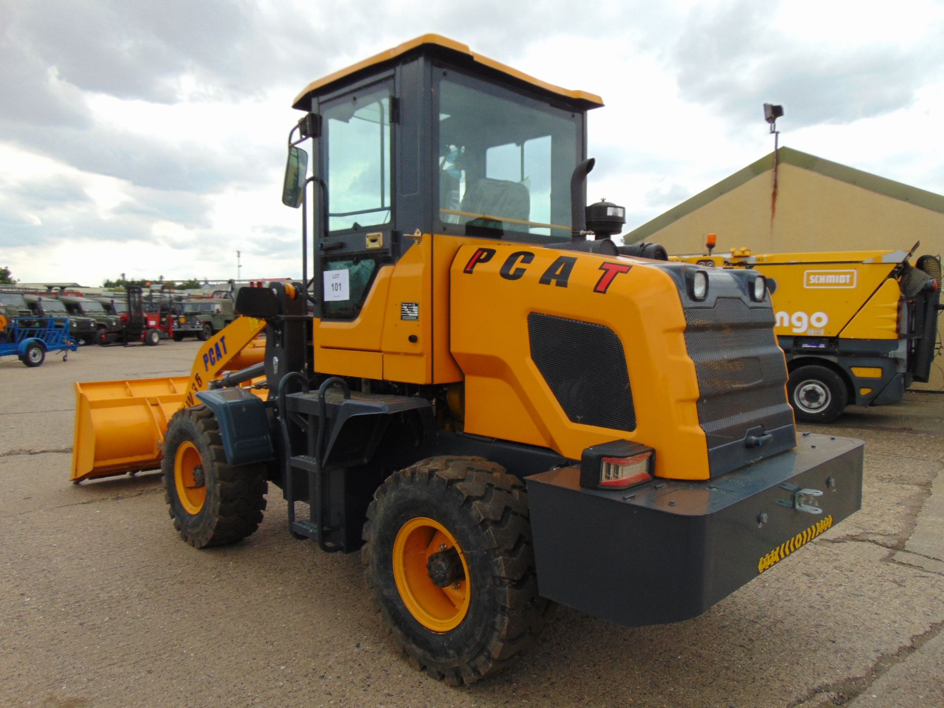You are bidding for a New and Unused TW 36 4x4 Diesel Artic Wheel Loader - Bild 14 aus 26