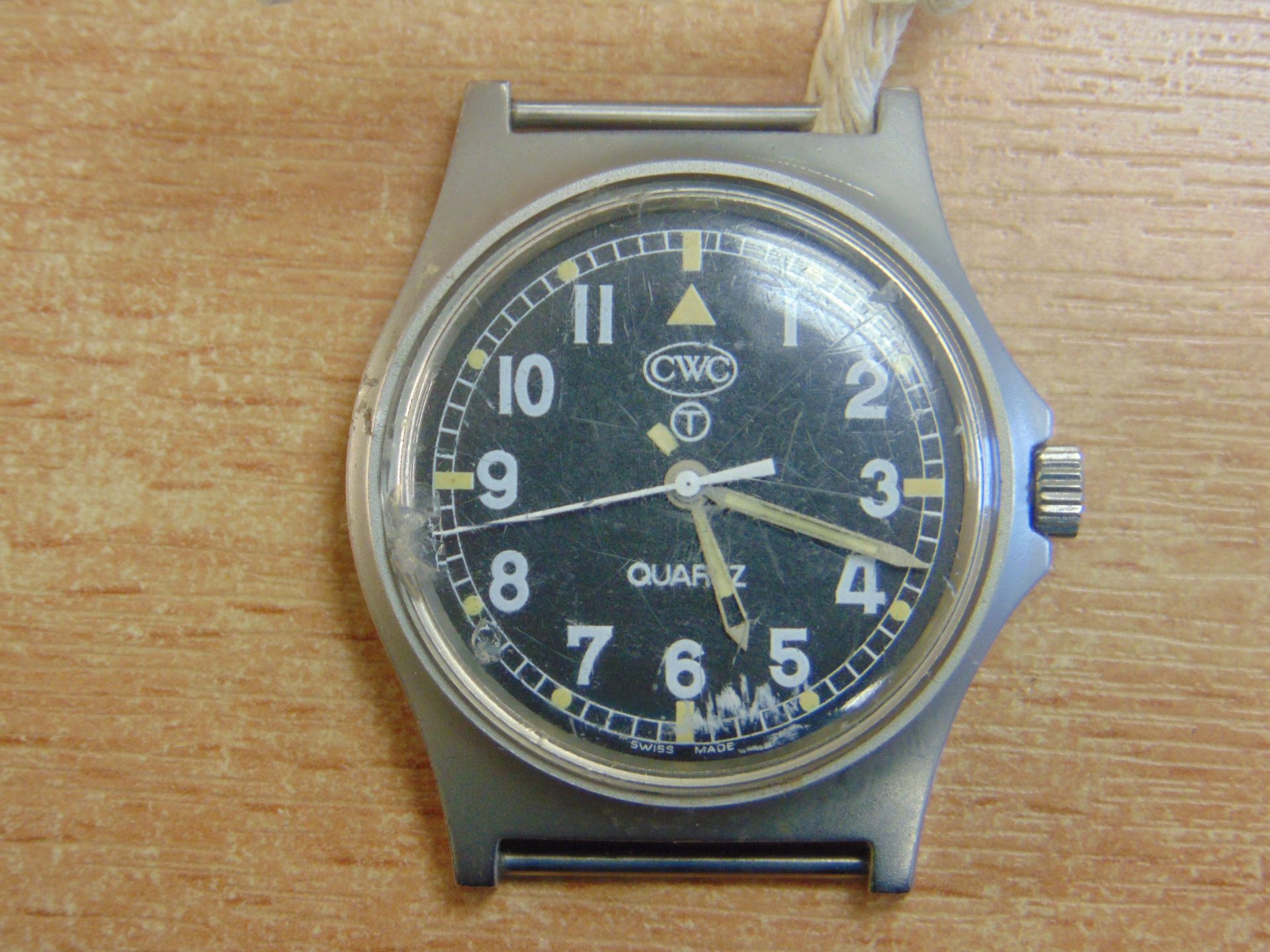 CWC W10 BRITISH ARMY SERVICE WATCH NATO MARKS DATE 2005 WATER RESISTANT TO 5 ATM GLASS CHIPPED - Bild 4 aus 6