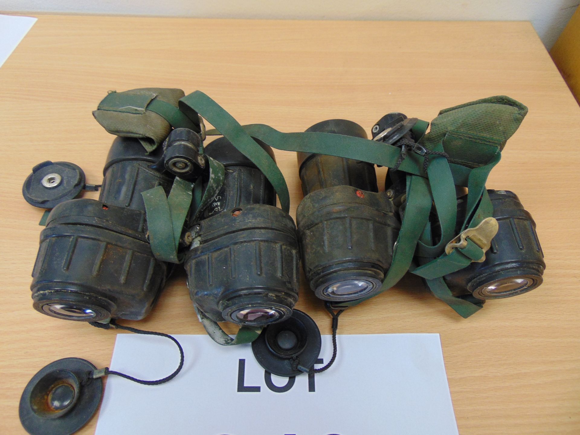 2 Pairs of Avimo L12A1 British Army Binos Self Focusing 7x42 for spares or repair - Image 3 of 3