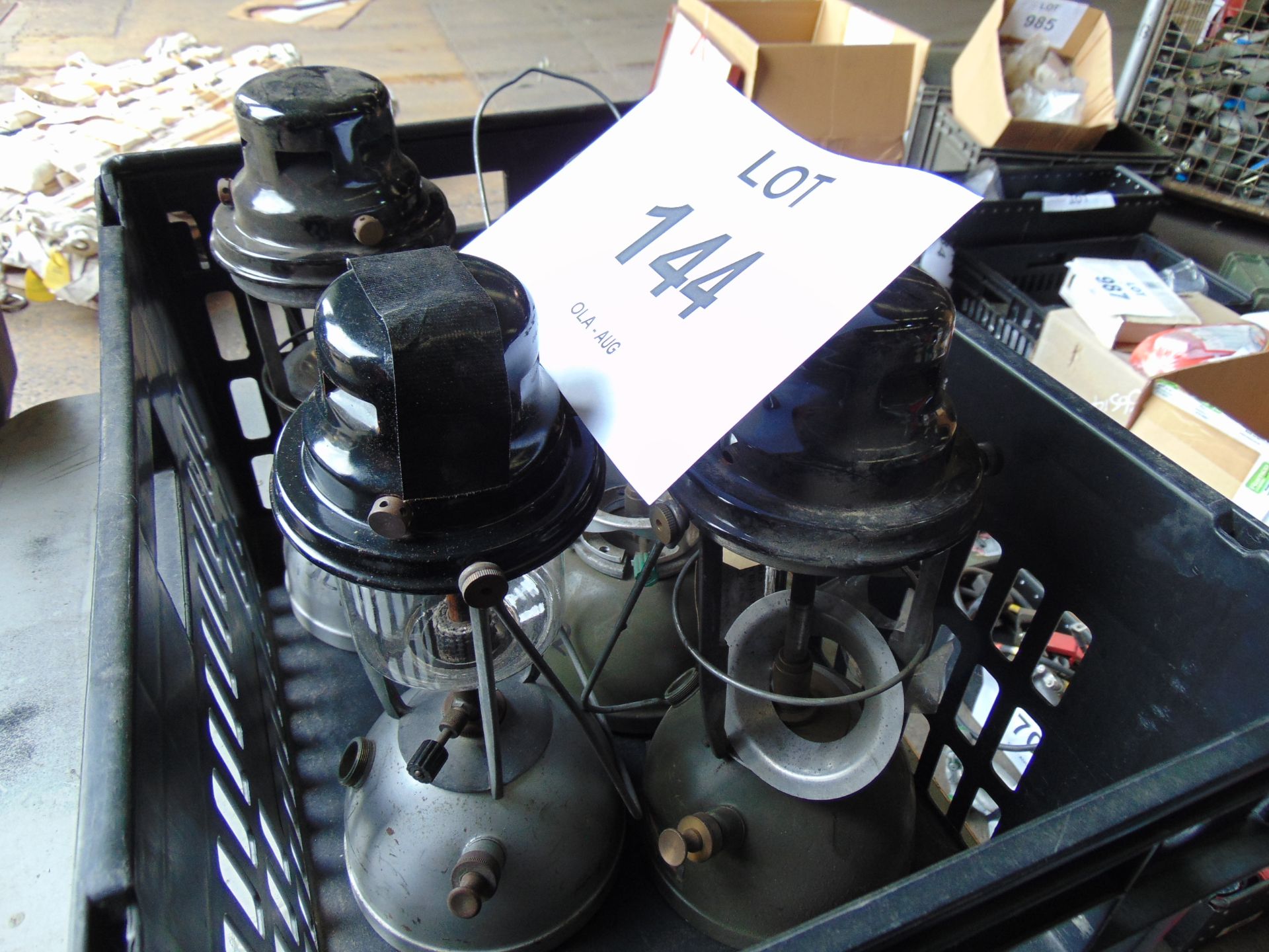 5 x Field Issue Hurricane Lamps as shown - Image 5 of 5