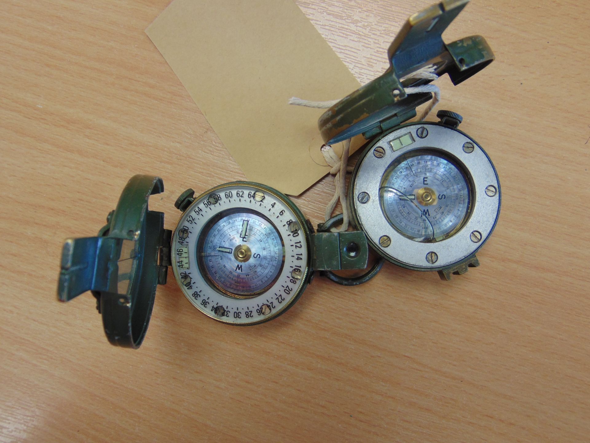 2 STANLEY LONDON PRISMATIC COMPASS BRITISH ARMY ISSUE NATO MARKS IN MILS - Image 2 of 6
