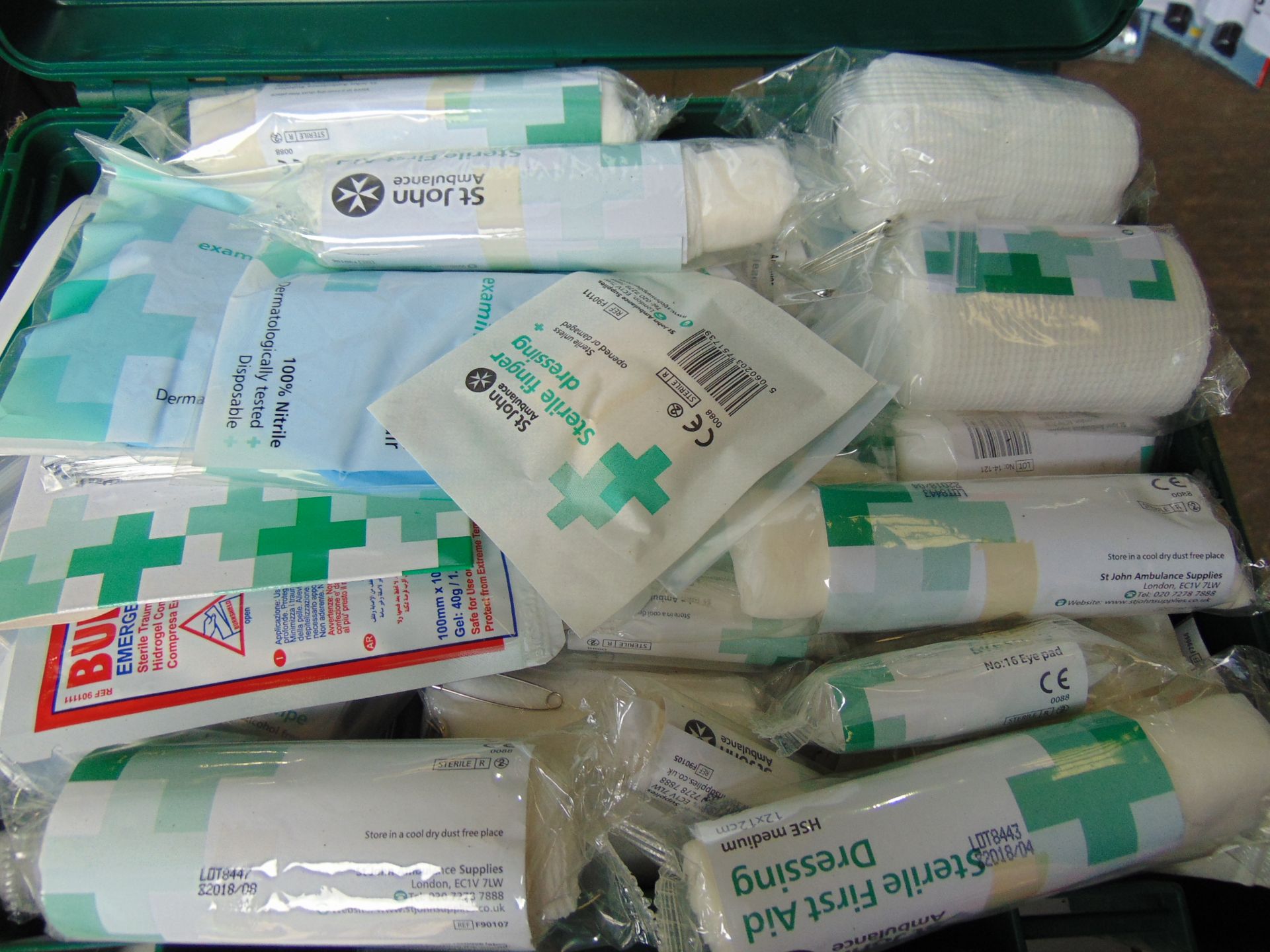 New Unissued Large First Aid Kit as shown - Bild 4 aus 5