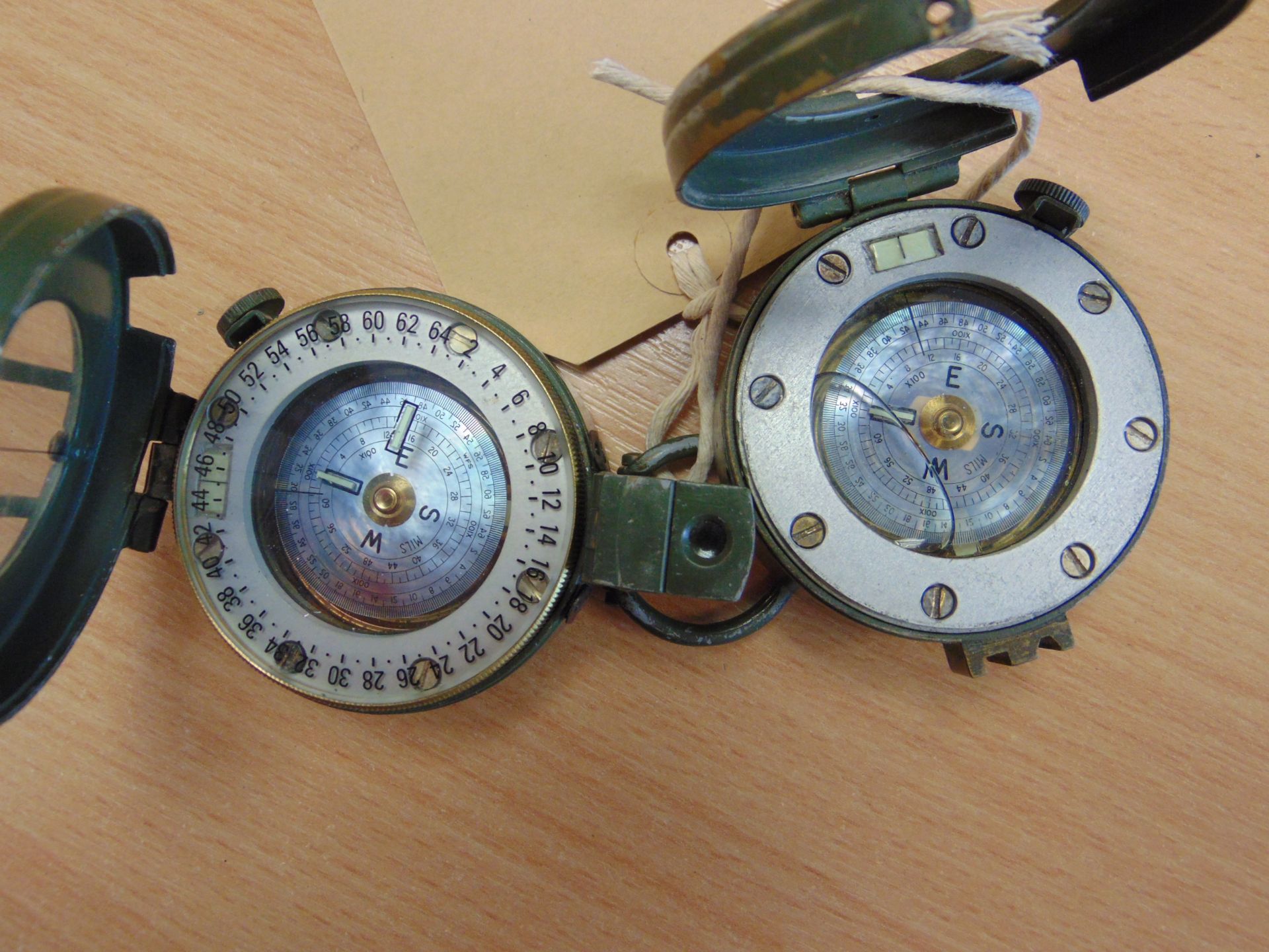 2 STANLEY LONDON PRISMATIC COMPASS BRITISH ARMY ISSUE NATO MARKS IN MILS - Image 3 of 6