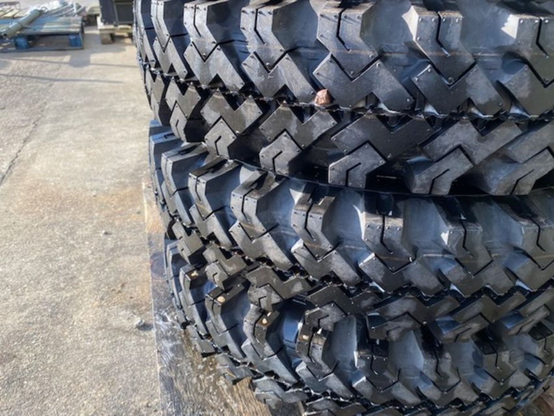 5 x Lassa 6.00x16, 6 ply rating tyres unused on 5 stud trailer rims - Image 3 of 10