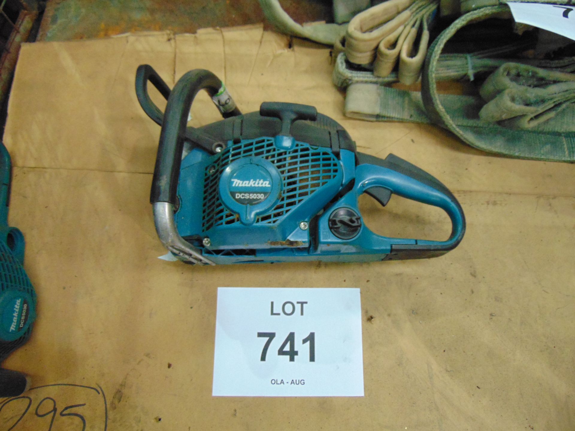 Makita DSC 5030 Chainsaw