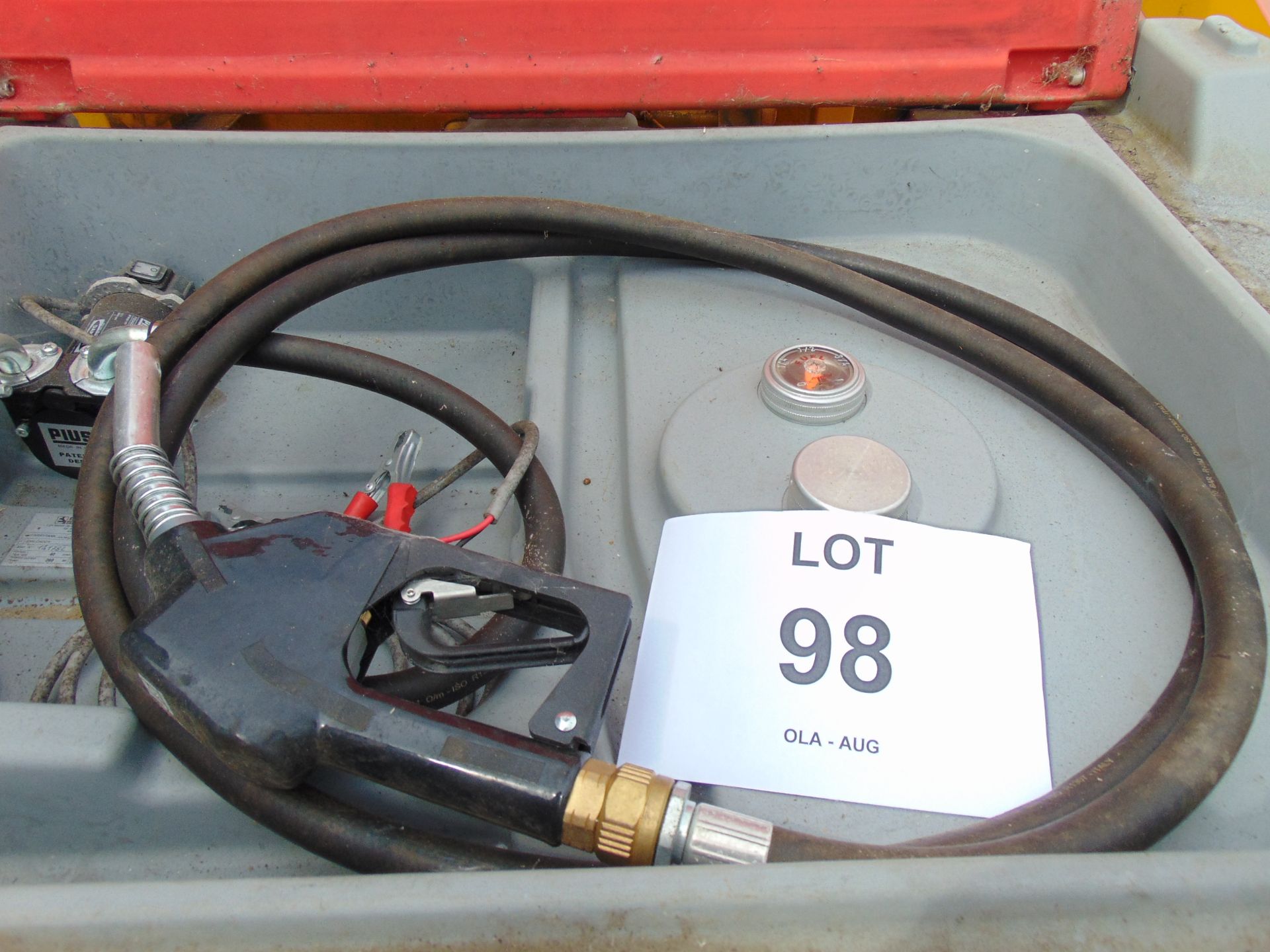 Emiliana Serbatoi 440 Litre Fuel Pod c/w 12 pump hose and dispenser - Image 4 of 9