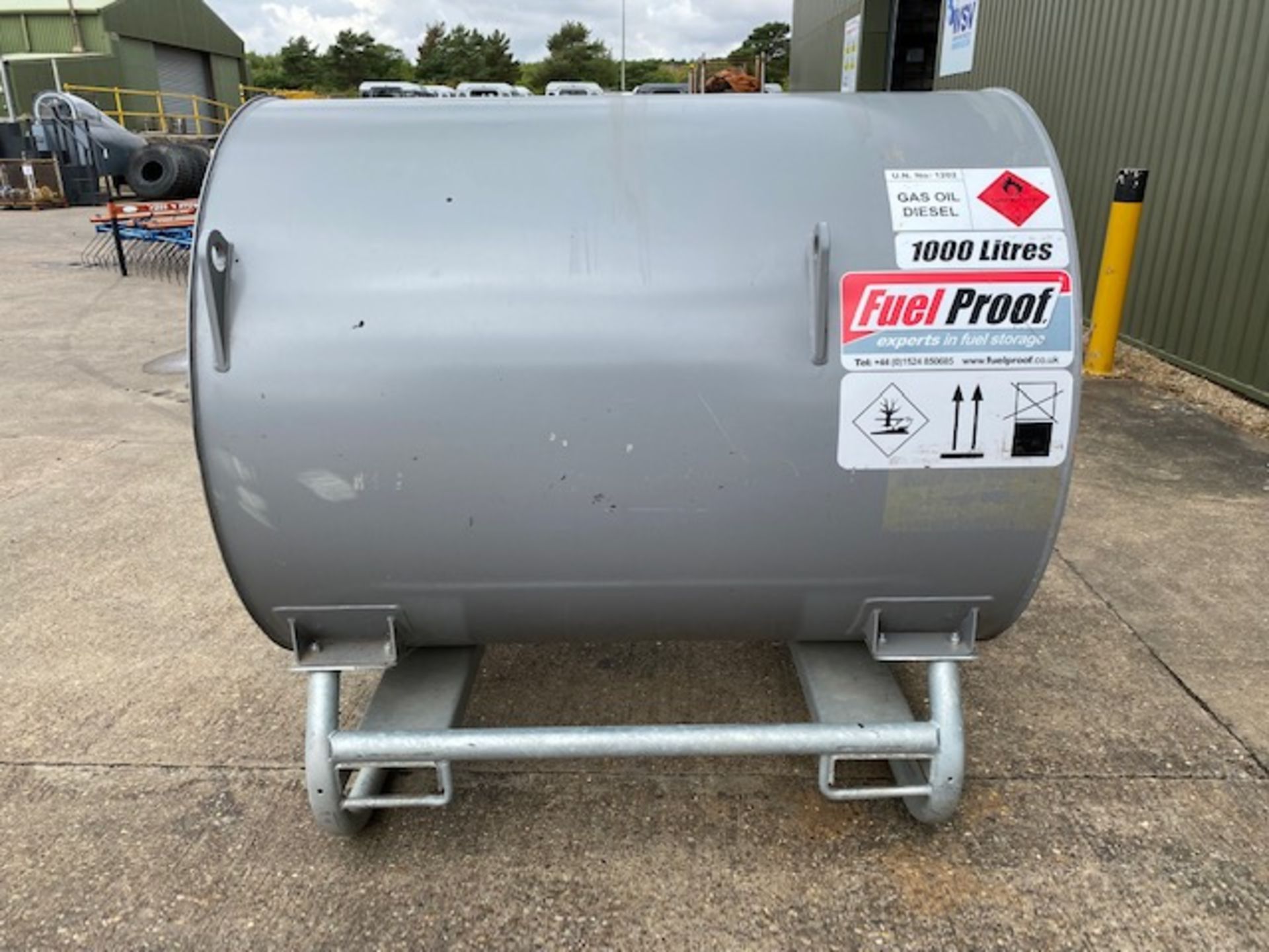 Fuelproof 1000 litre bunded Demountable fuel tank Hardly Used - Image 6 of 16