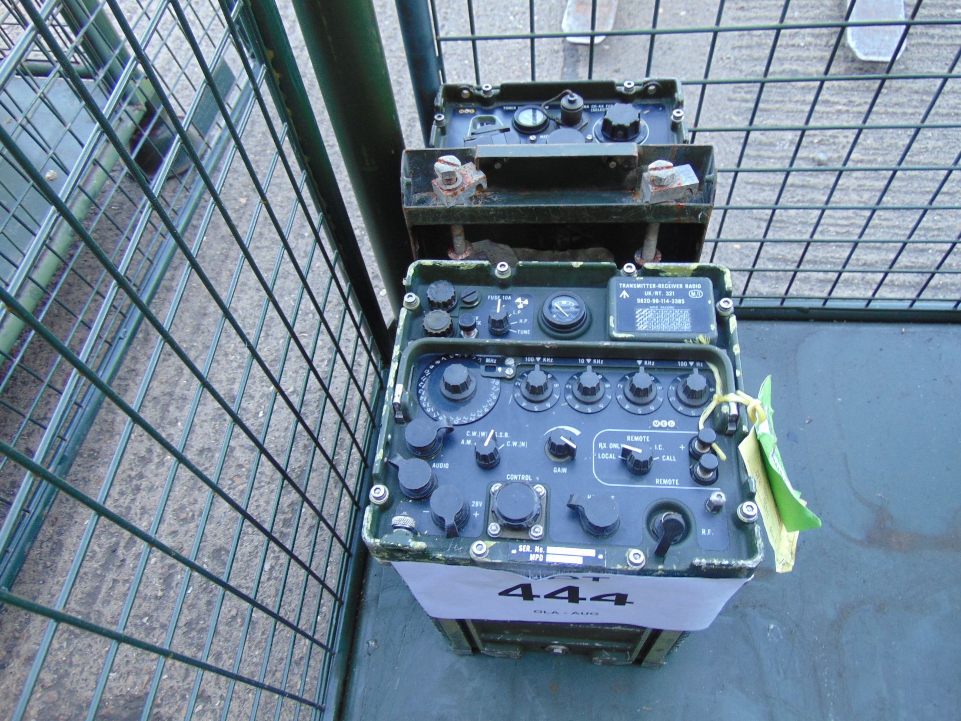 Transmitter Receiver RT 321 c/w tuning unit and bracket - Bild 2 aus 5