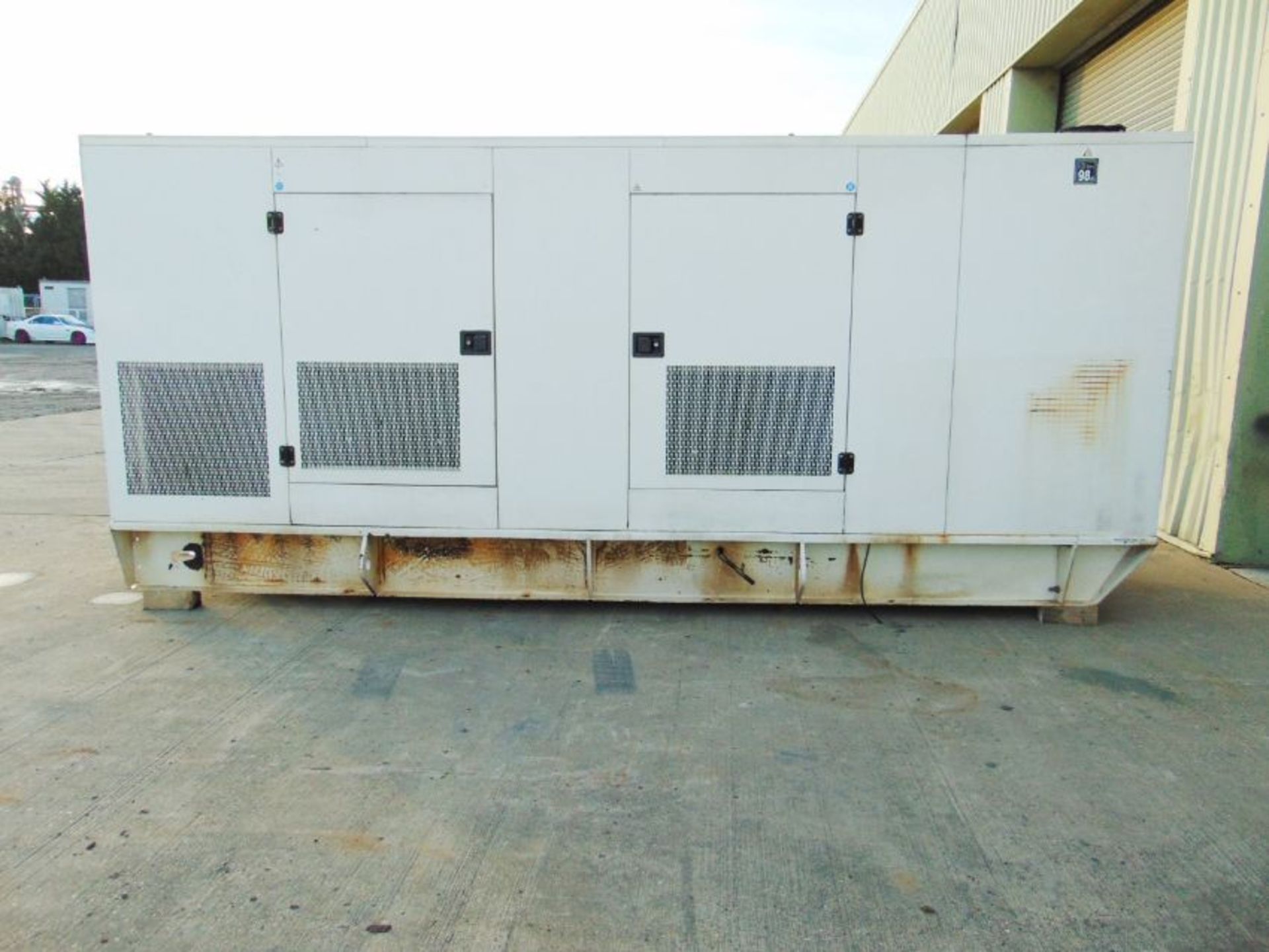 FG Wilson P500P2 500 KVA Silent Perkins Diesel Generator ONLY 1406 Hours From UK Govt Dept - Image 24 of 24