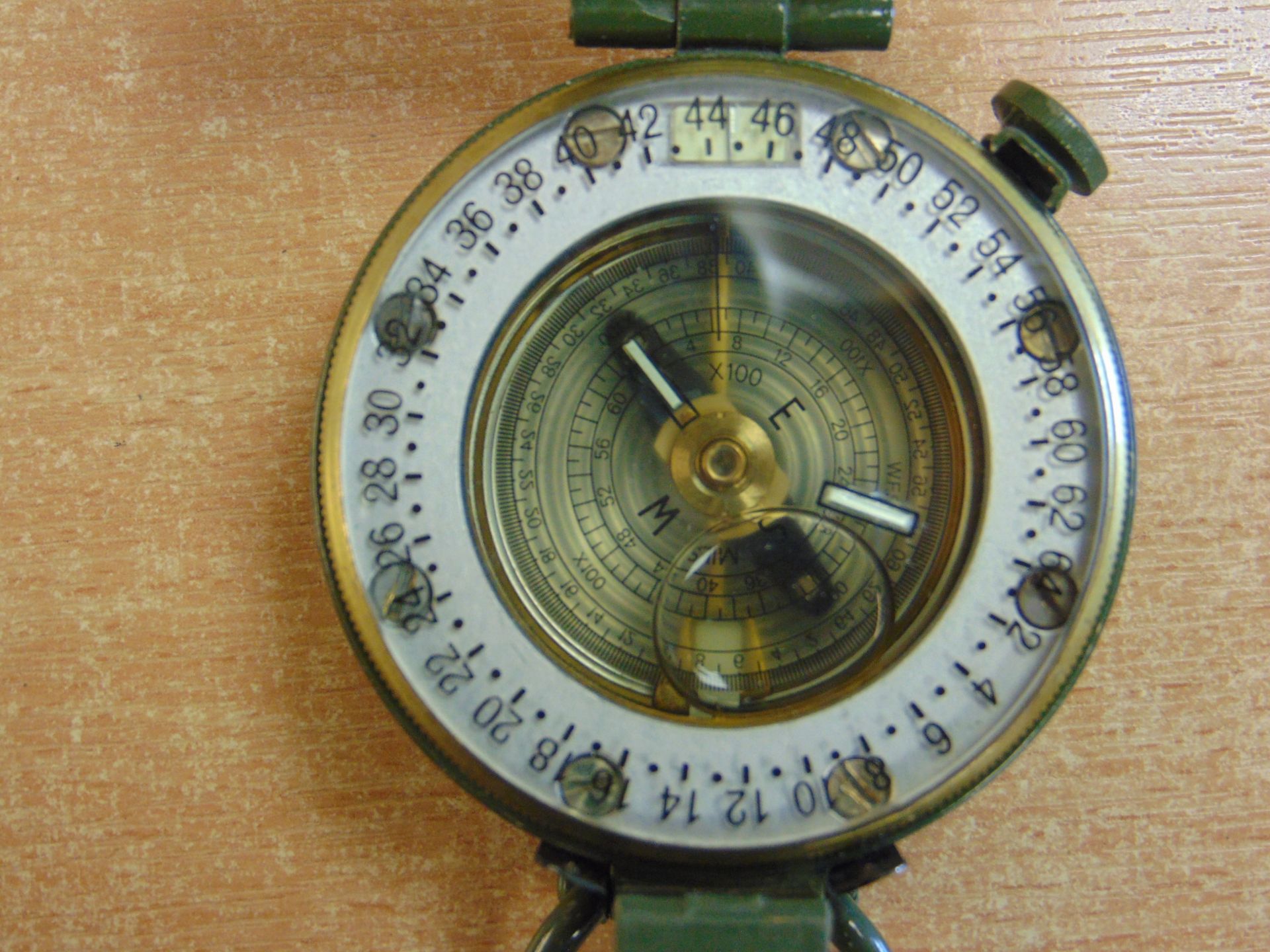UNISSUED STANLEY LONDON PRISMATIC COMPASS NATO MARKED BRITISH ARMY - Image 4 of 7