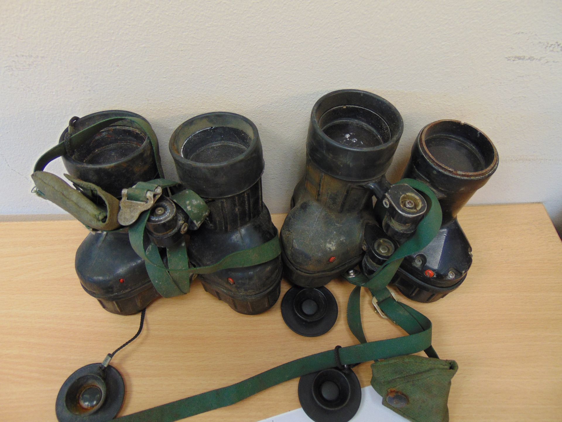 2 Pairs of Avimo L12A1 British Army Binos Self Focusing 7x42 for spares or repair - Image 2 of 3