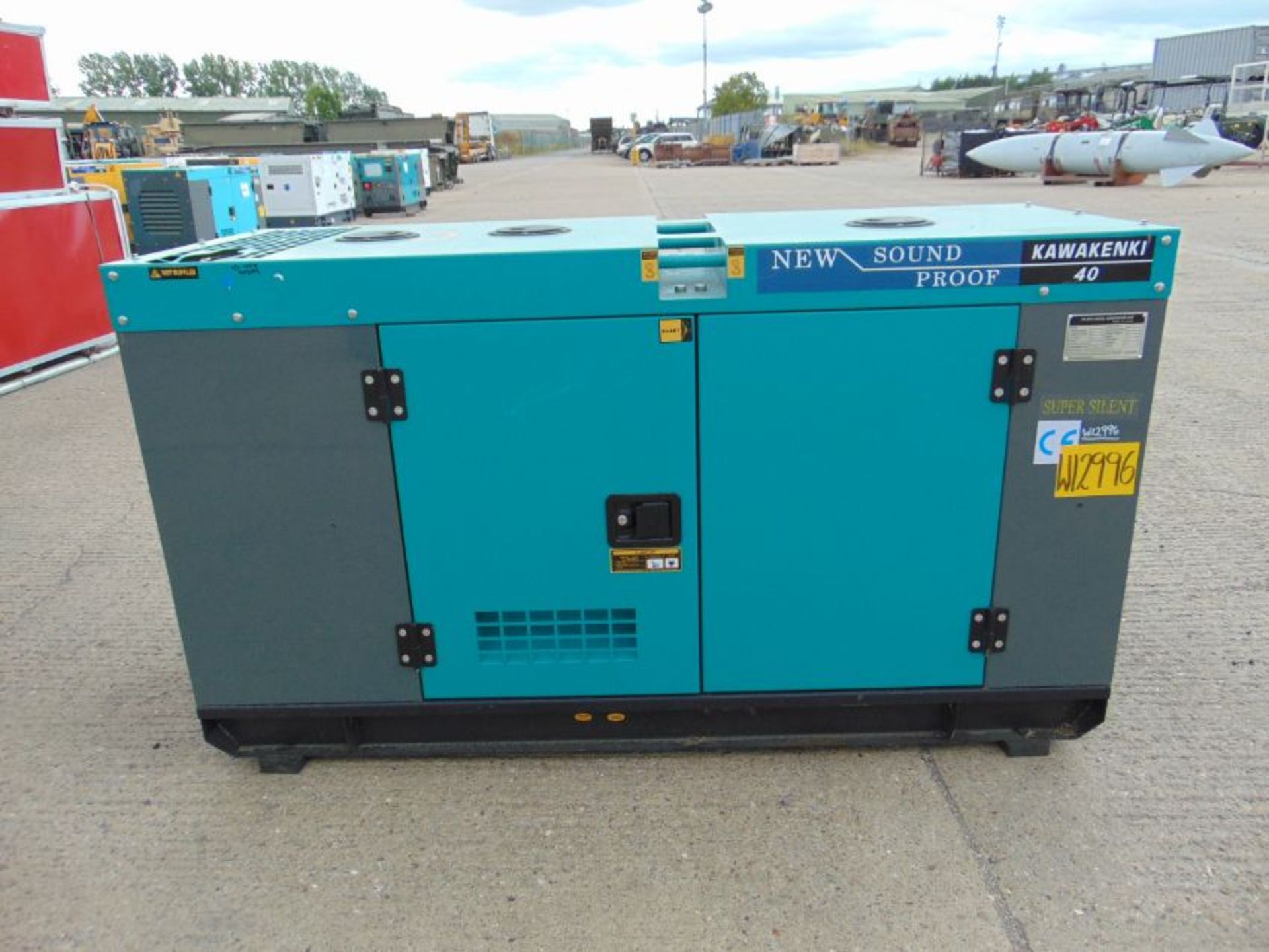 2022 UNISSUED 40 KVA 3 Phase Silent Diesel Generator Set - Image 5 of 17