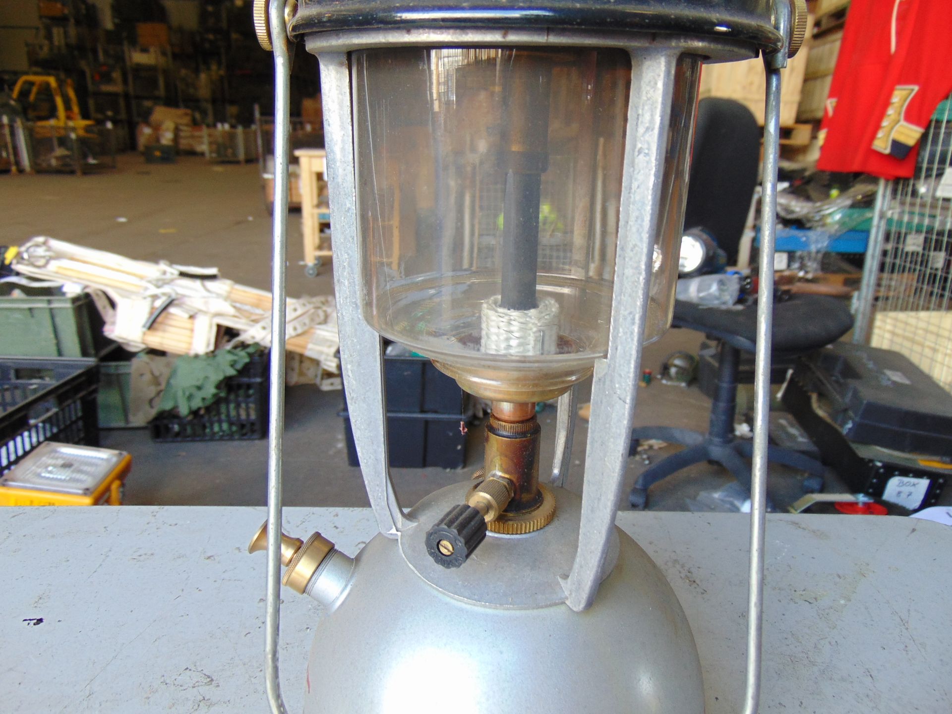 Nice Unissued MoD Hurricane Lamp - Image 3 of 5