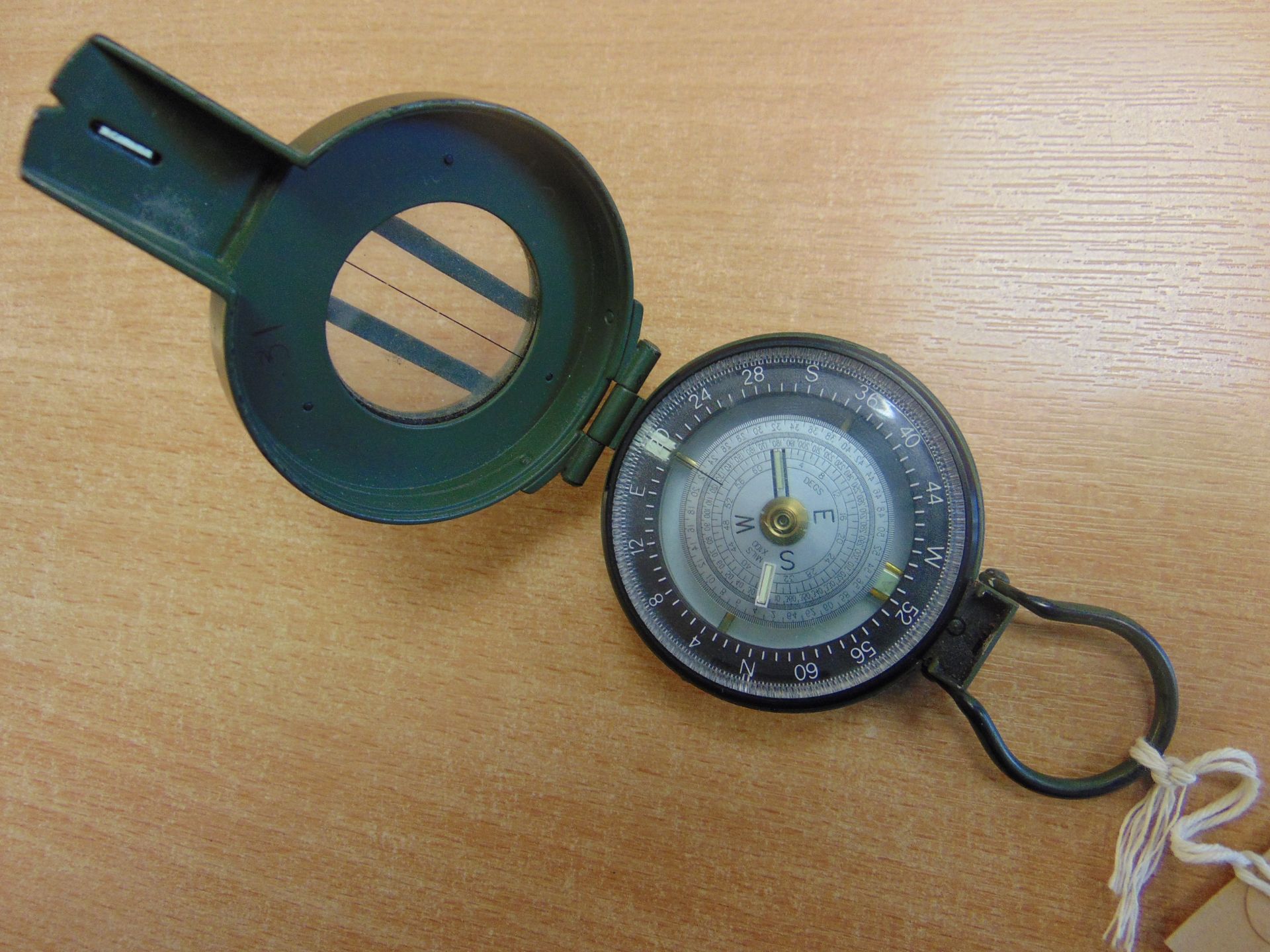 FRANCIS BAKER PRISMATIC COMPASS BRITISH ARMY ISSUE - NATO MARKS - Image 2 of 6