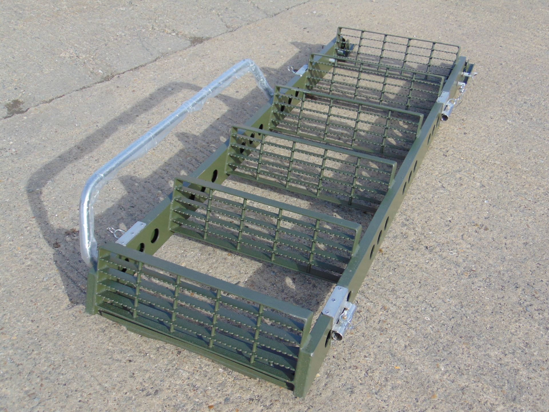 Unissued Vehicle Access Ladder - Image 2 of 6