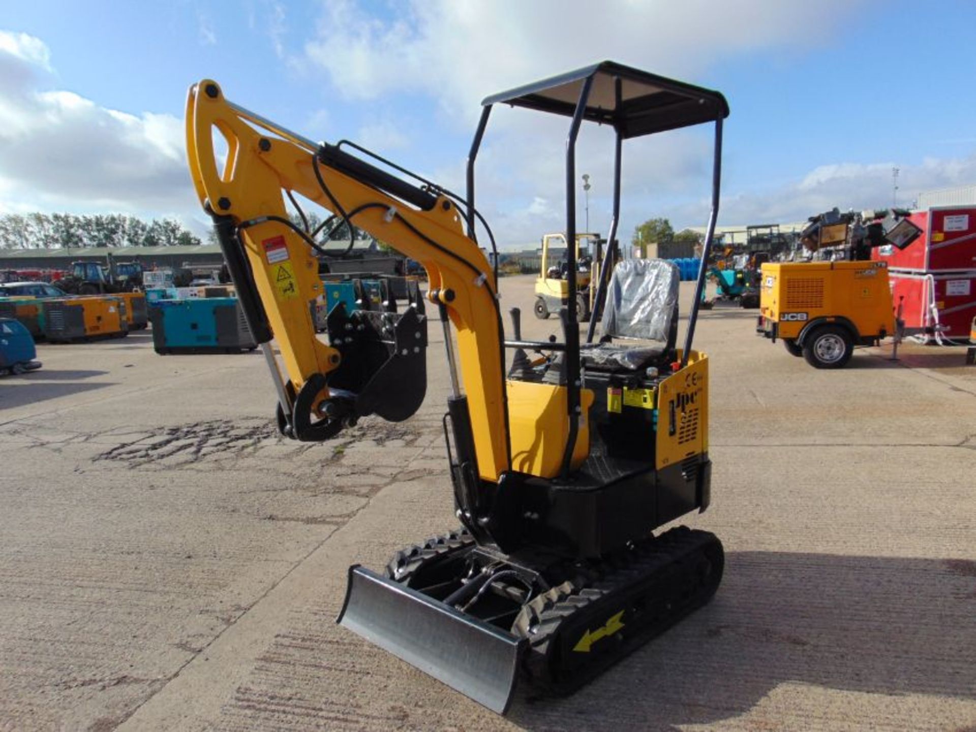 NEW UNUSED 2022 JPC HT12 Mini Excavator - Image 6 of 17