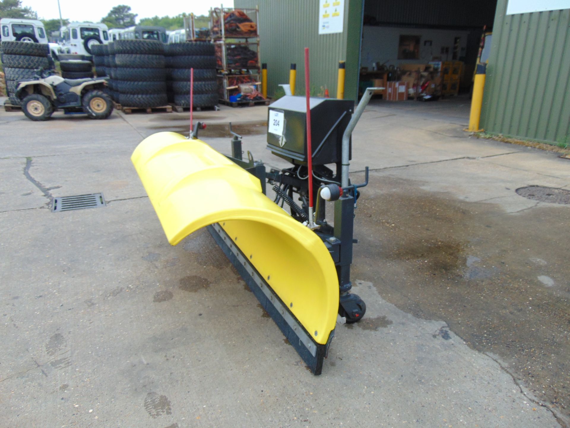 Schmidt SNK 24.1 2.4 M snow blade suitable for Land Rovers etc - Image 3 of 15