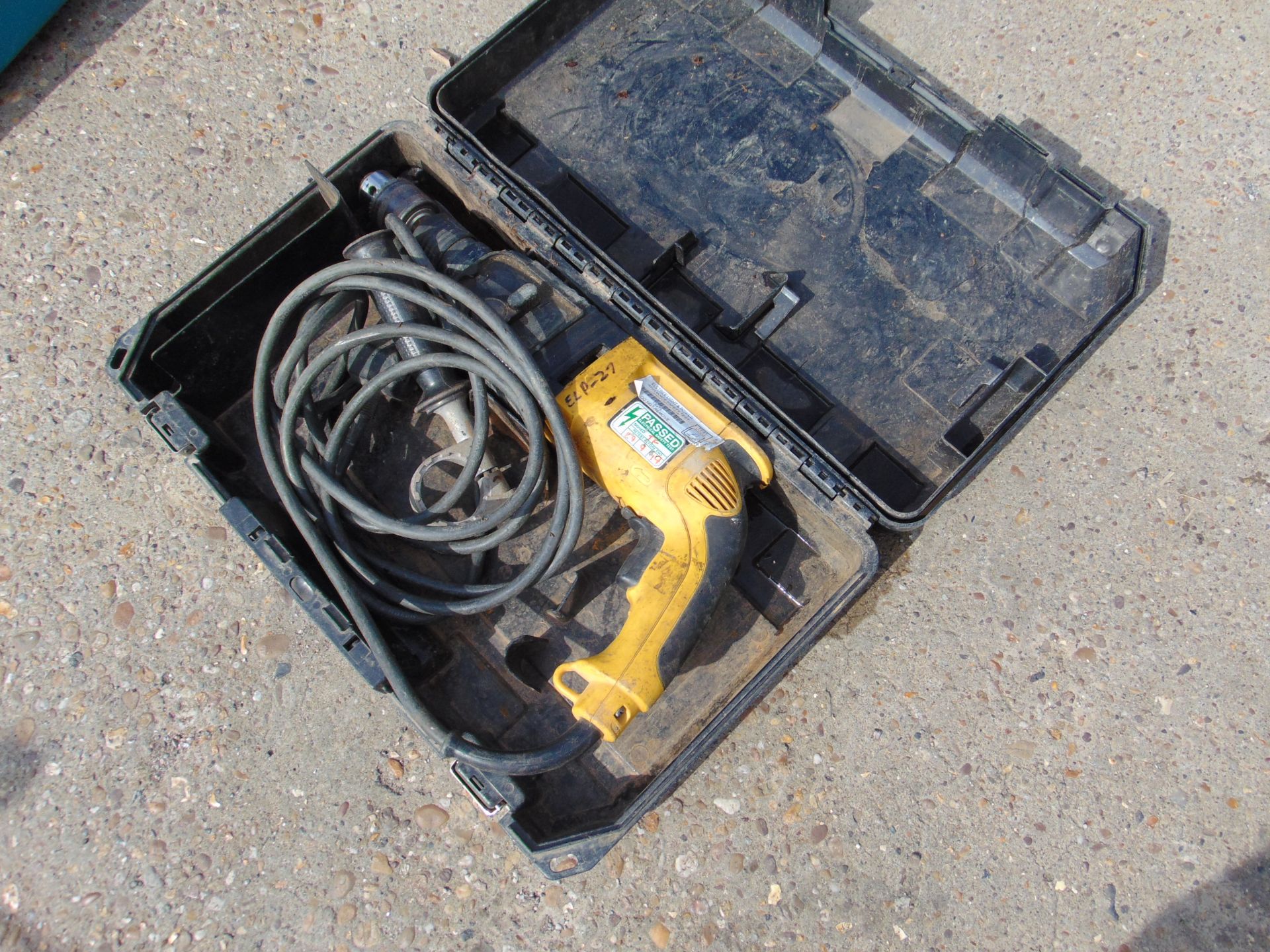 Dewalt D25003K Hammer Drill