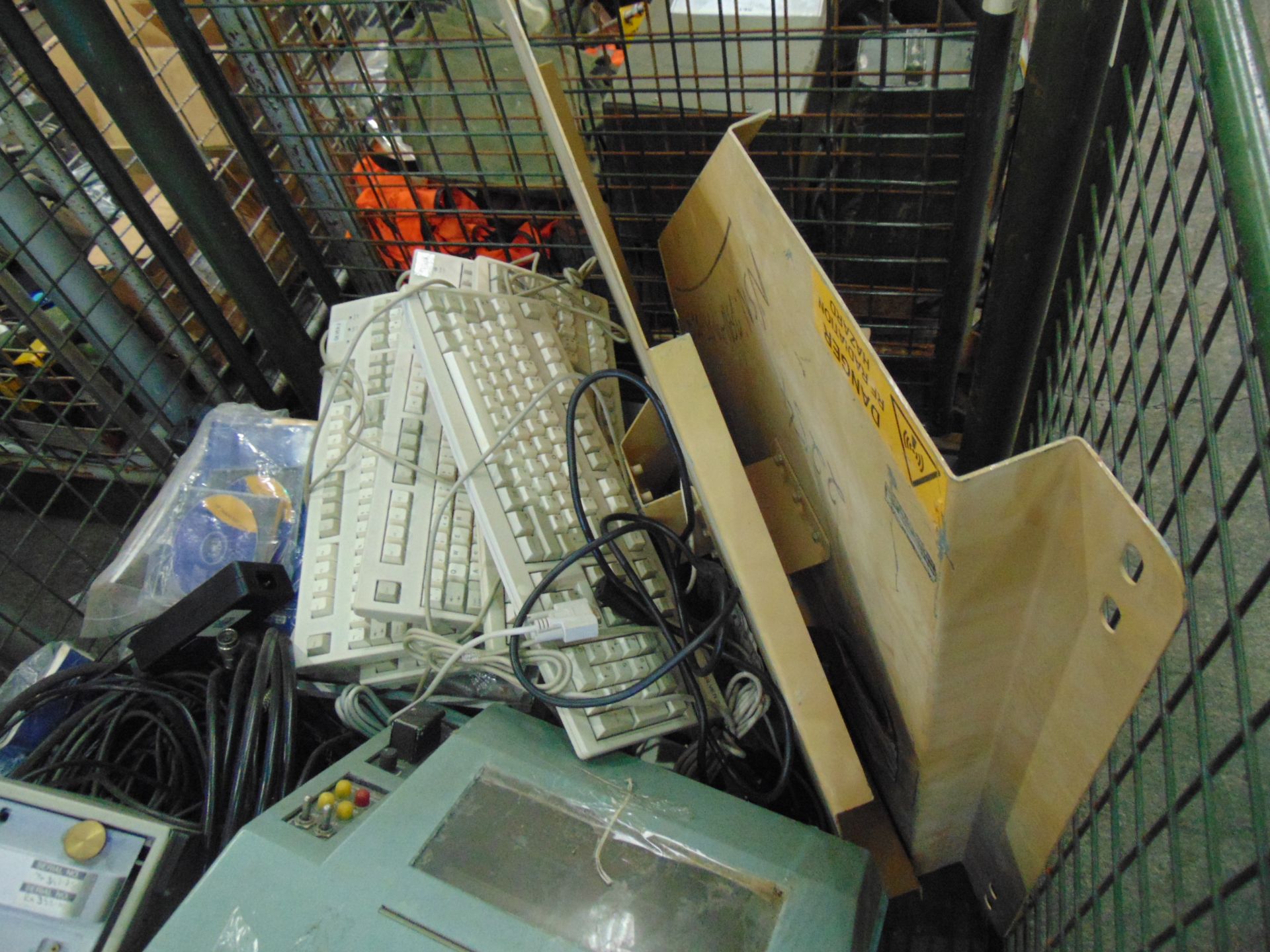 1 x Stillage of Electronic Equipment - Image 3 of 5