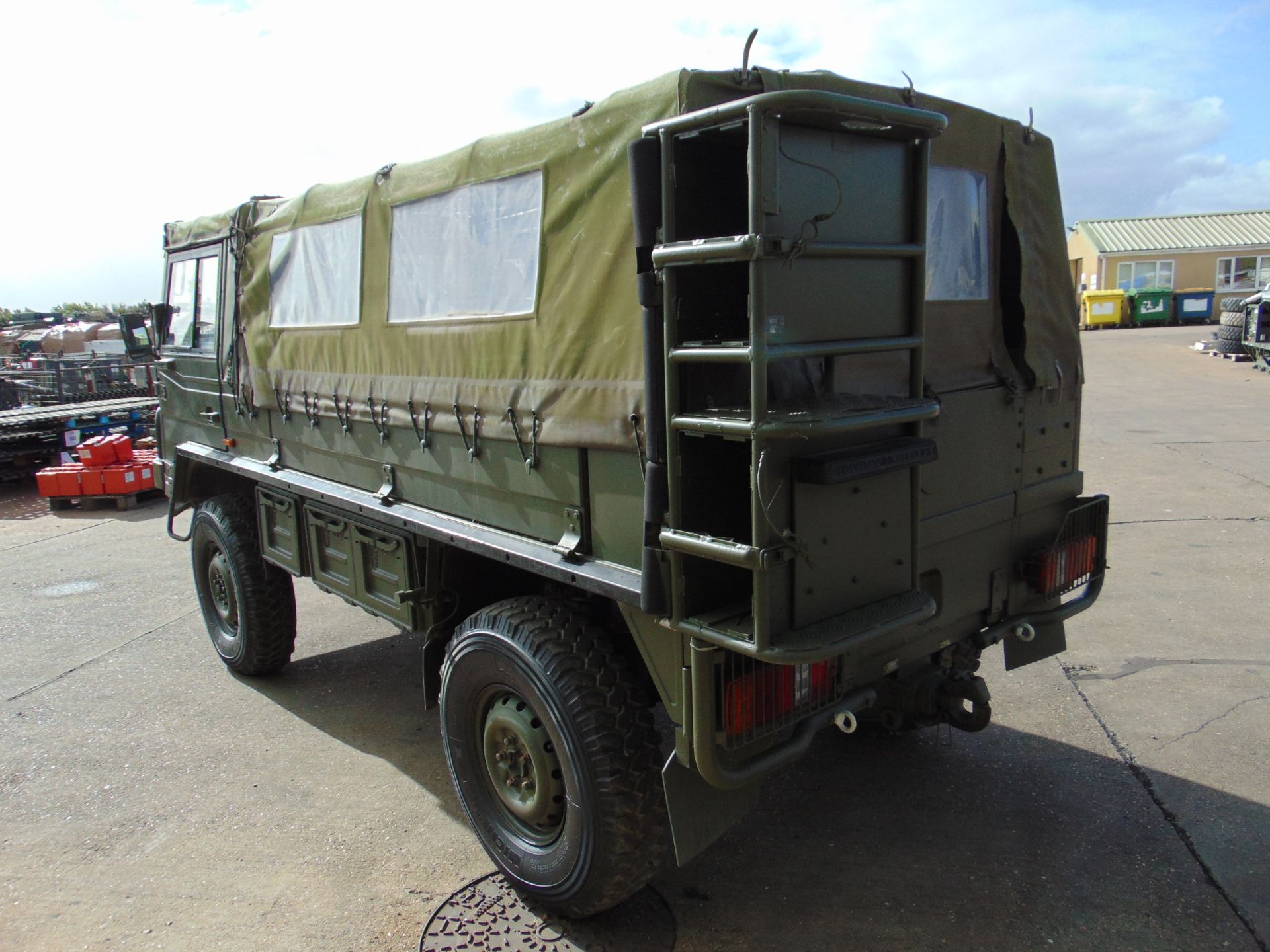 Military Specification Pinzgauer 716 4X4 Soft Top ONLY 26,686 MILES! - Image 8 of 37