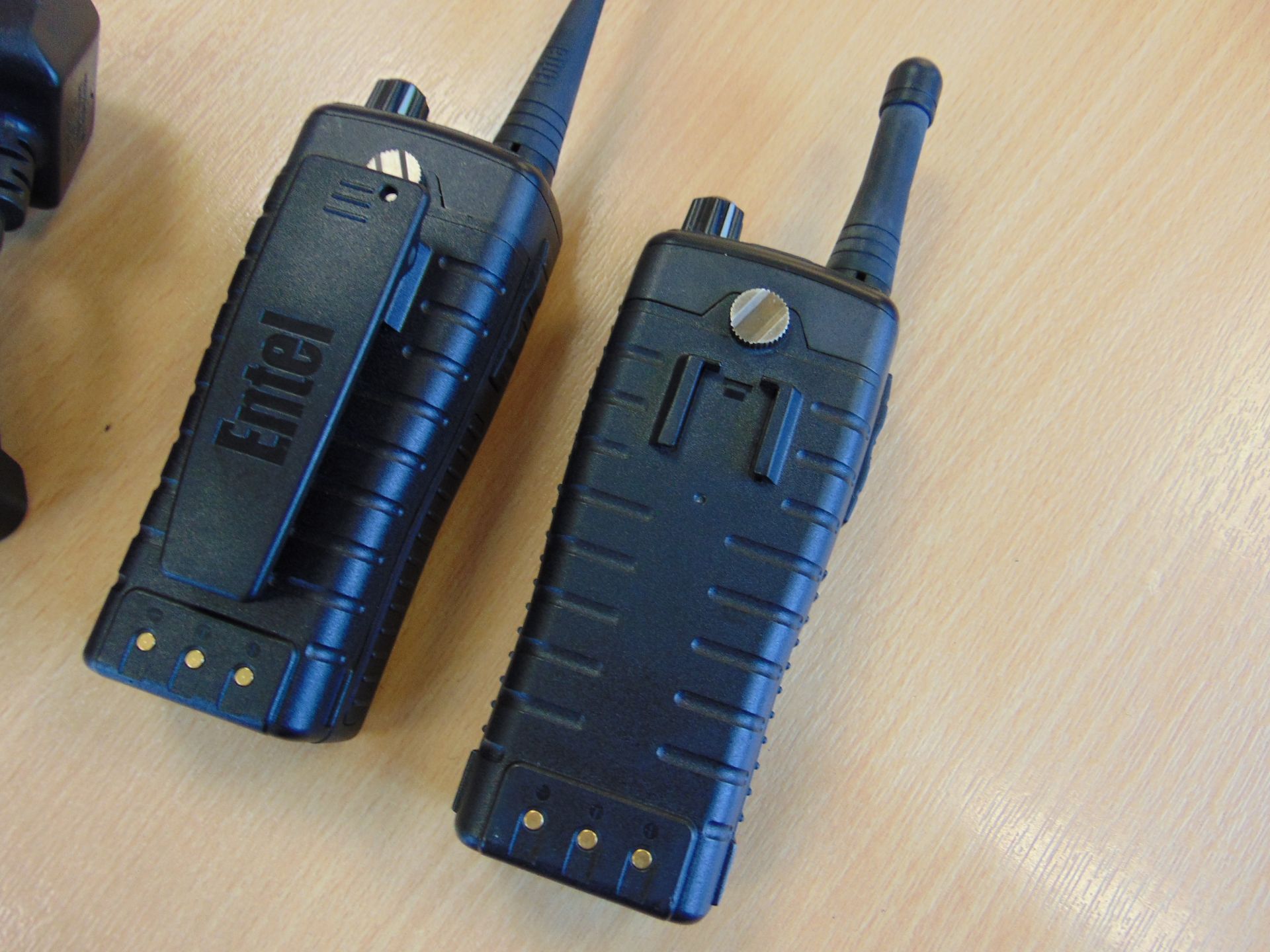 2x Entel HT782 UHF Waterproof Two Way Radios C/W Battery Charger - Image 4 of 6