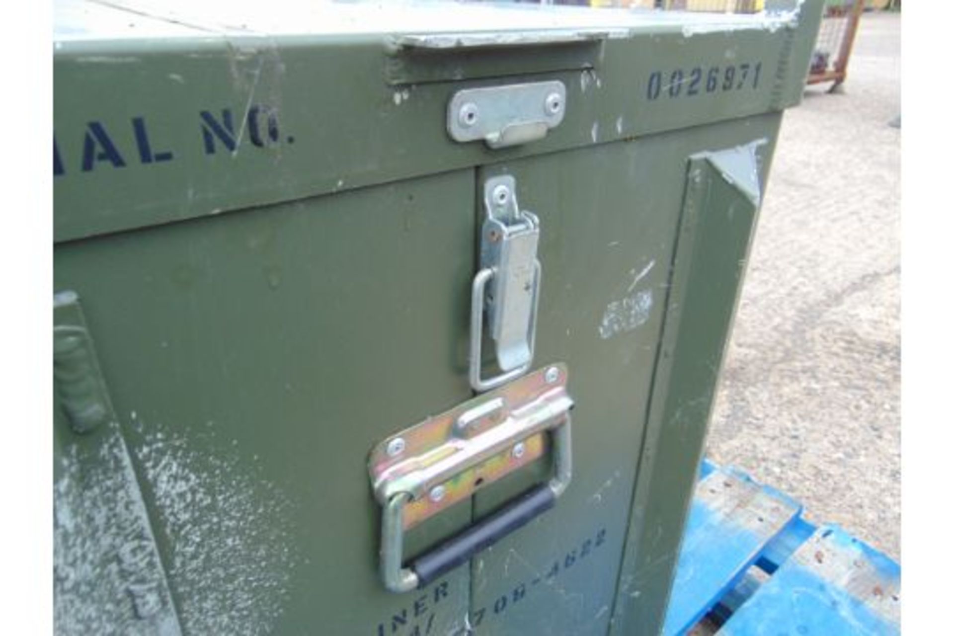 Aluminium Heavy Duty Secure Storage Box as shown - Image 4 of 6