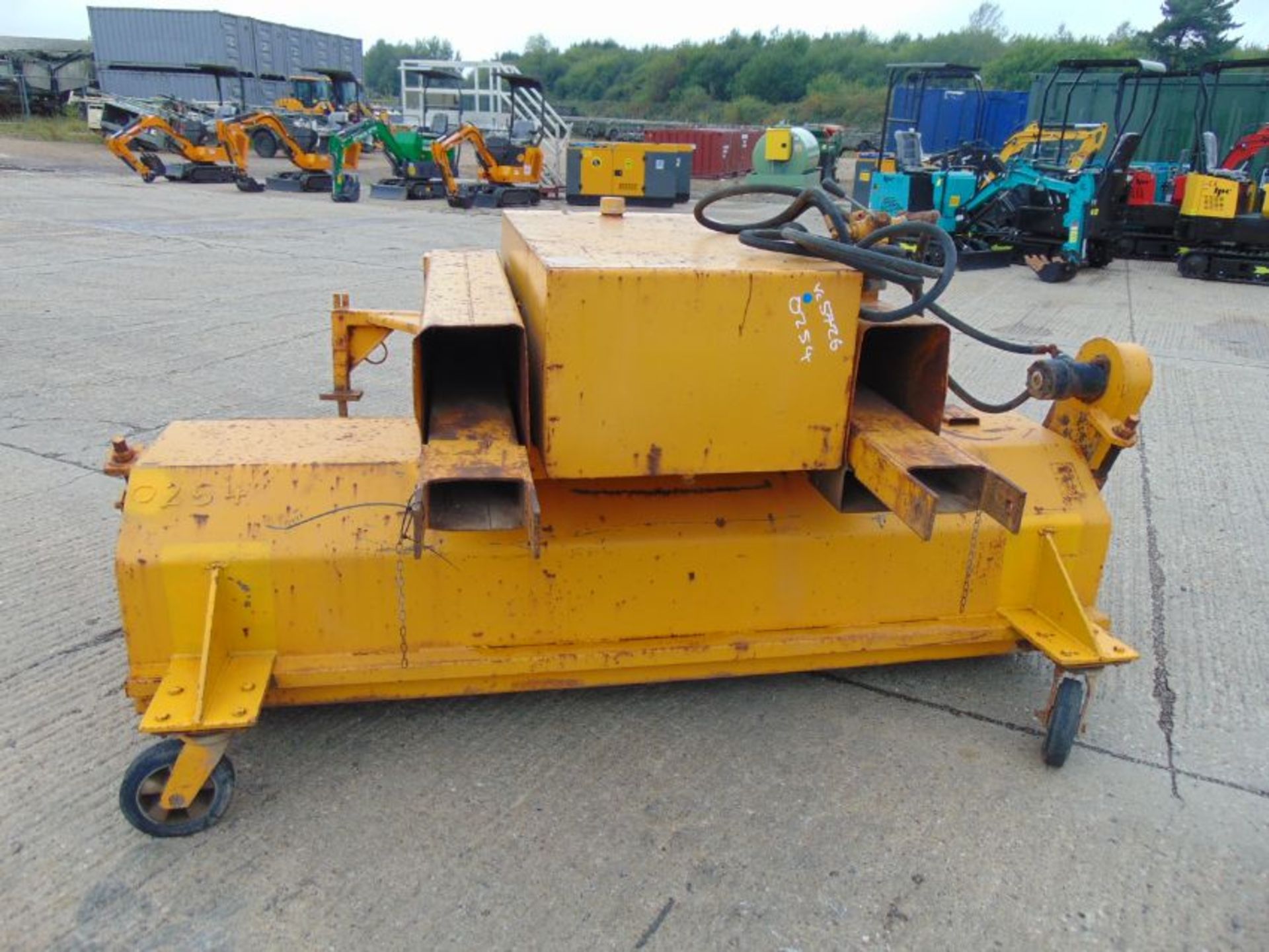 Hydraulic Sweeper Collector to suit Telehandler etc - Image 3 of 7
