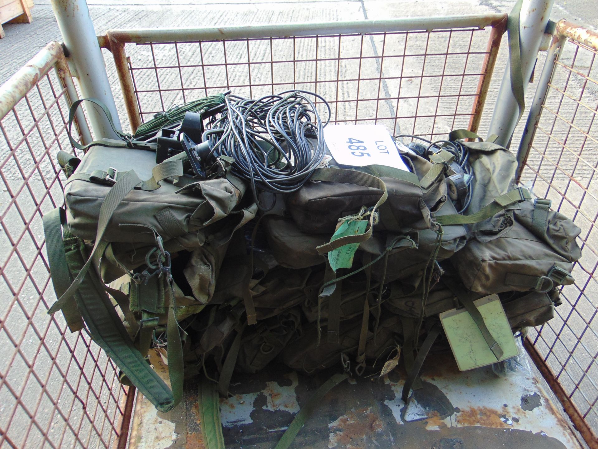 20 x Clansman Antenna Kits and Bags with contents as shown - Image 2 of 2