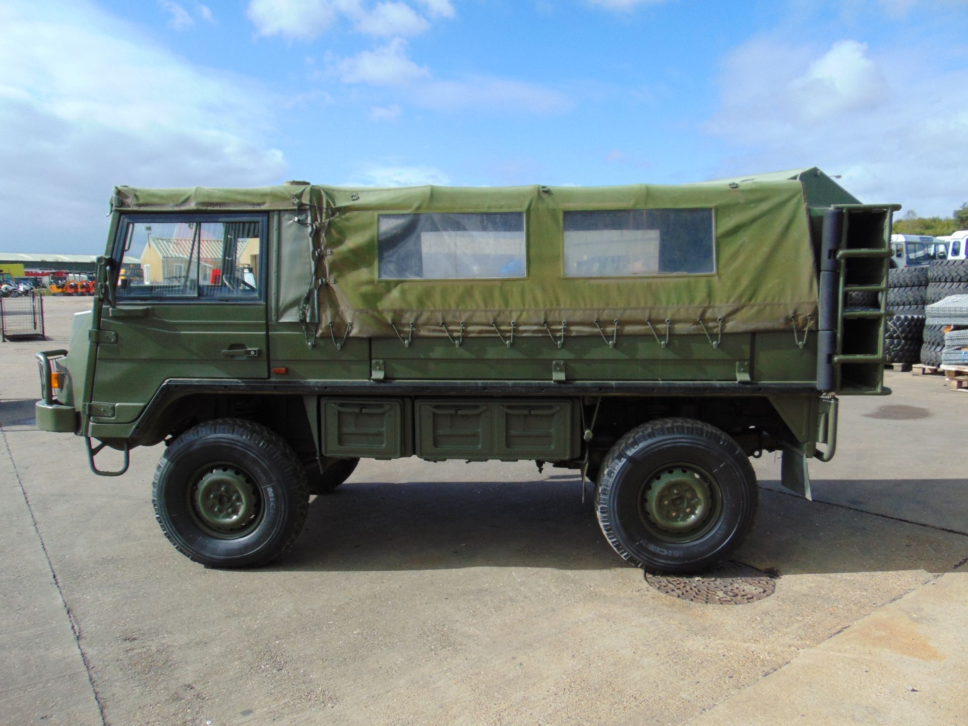 Military Specification Pinzgauer 716 4X4 Soft Top ONLY 26,686 MILES! - Image 6 of 37