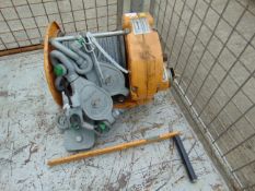 Maxpull GM-20 2000Kg Winch c/w 3 x snatch blocks