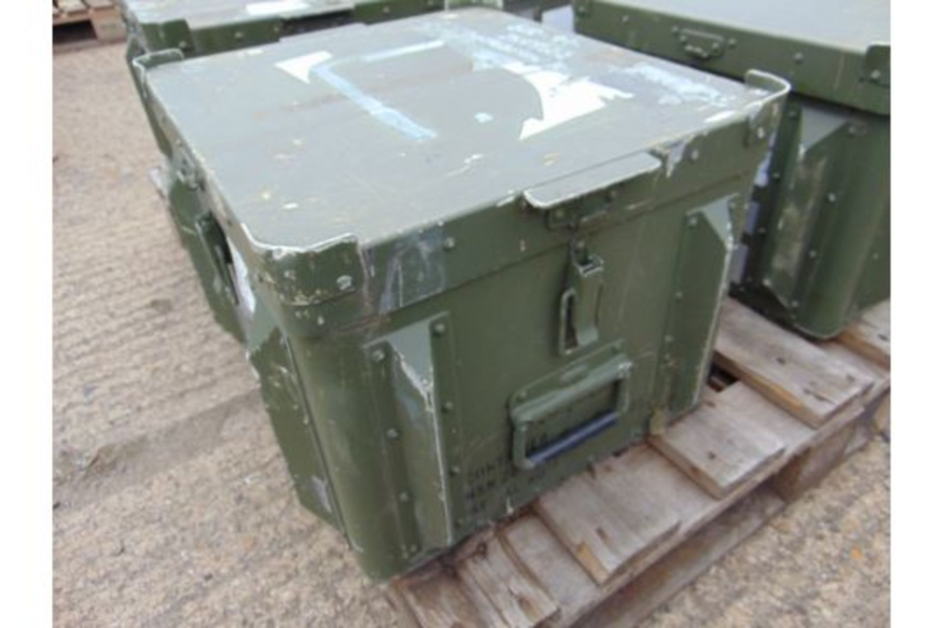 Aluminium Heavy Duty Secure Storage Box as shown - Image 2 of 4