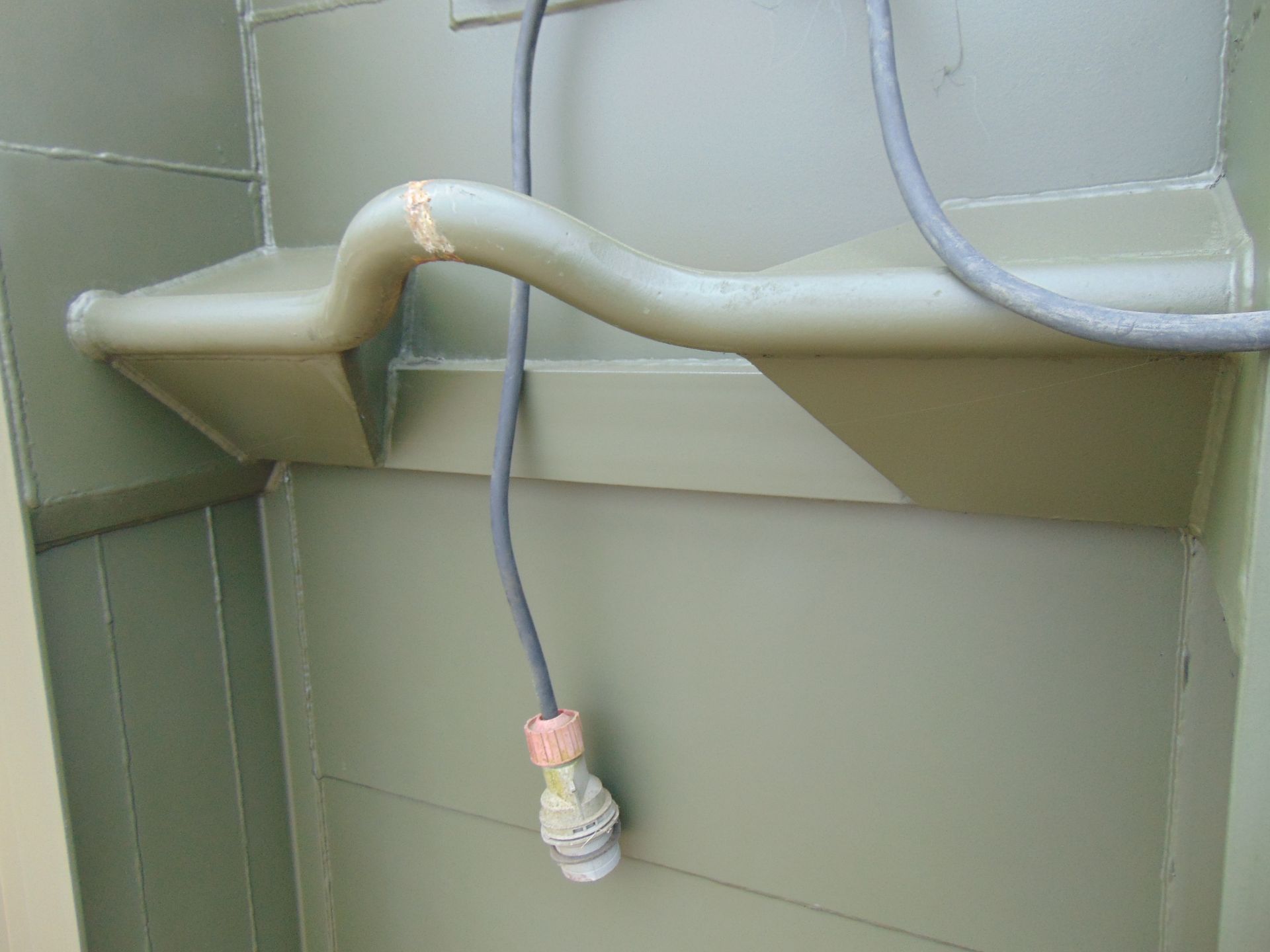 Demountable Front Line Ablution Unit in 20ft Container with hook loader, Twist Locks Etc - Image 26 of 28