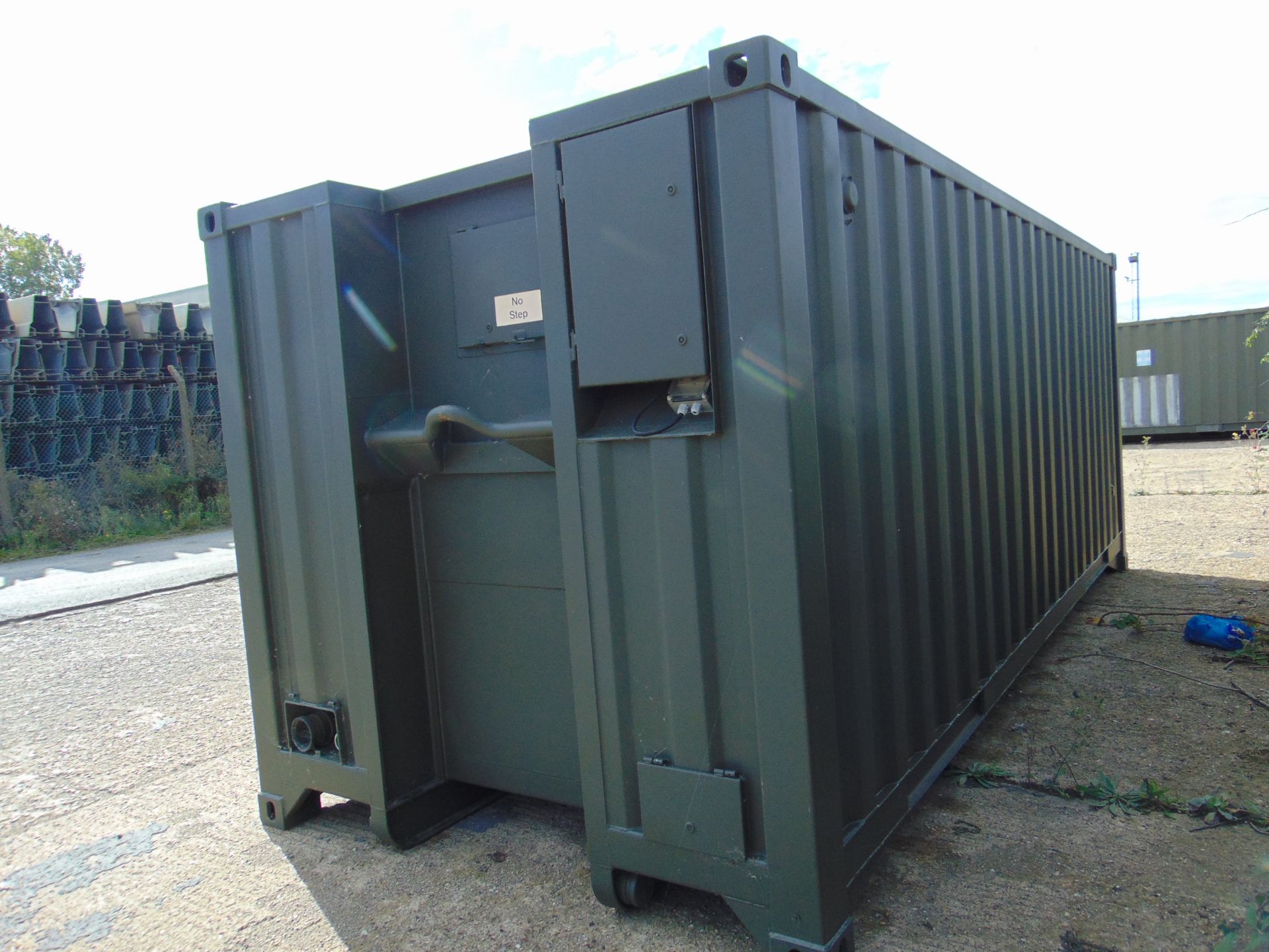 Demountable Front Line Ablution Unit in 20ft Container with hook loader, Twist Locks Etc - Image 6 of 30