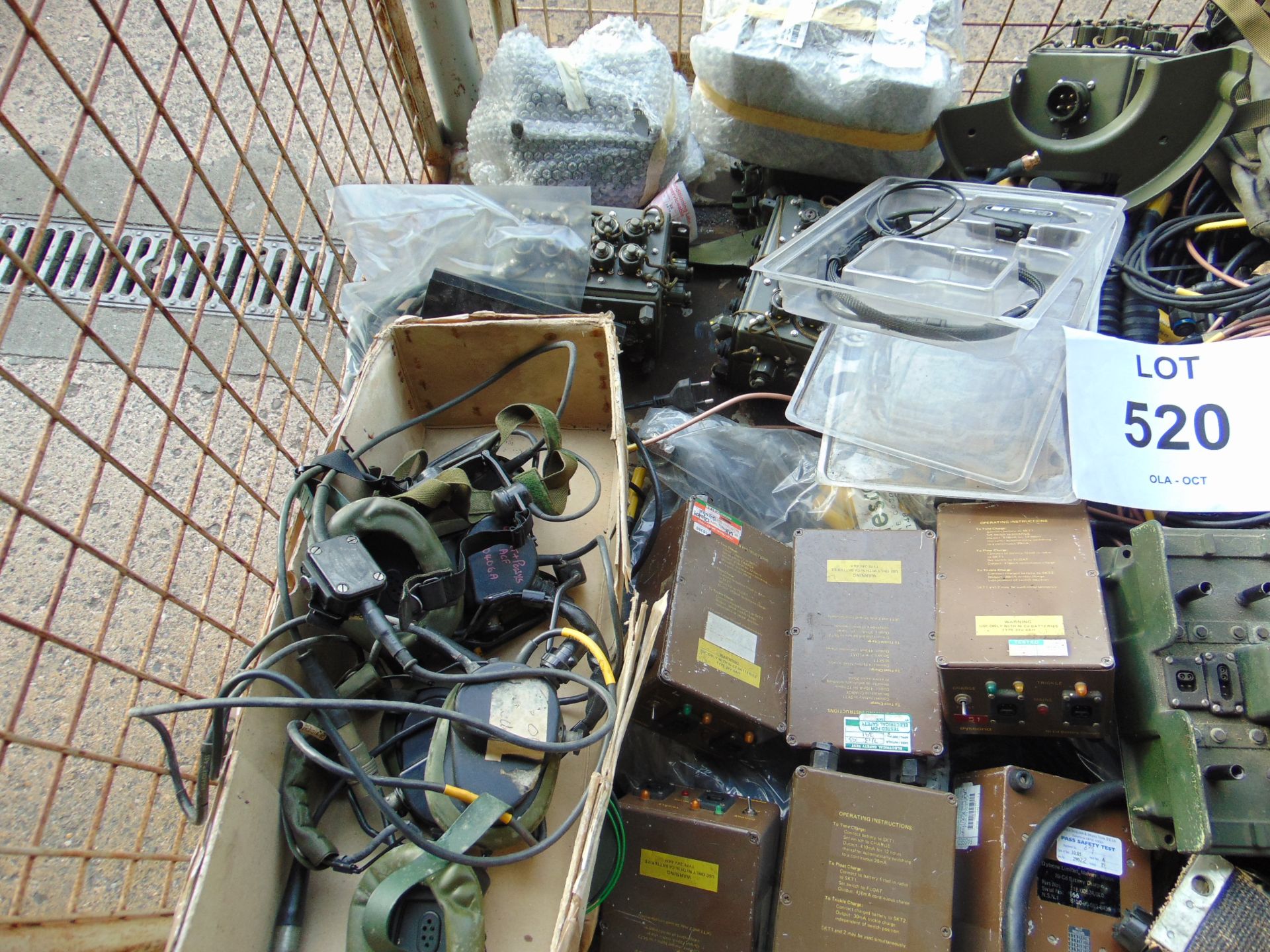 1 x Stillage of Clansman Radio Equipment etc - Image 4 of 5