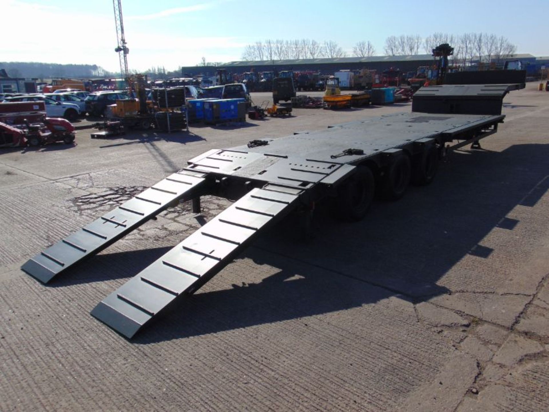 EX RESERVE Broshuis E-2130 Tri Axle Stepframe 43 Ton Trailer - Image 10 of 59