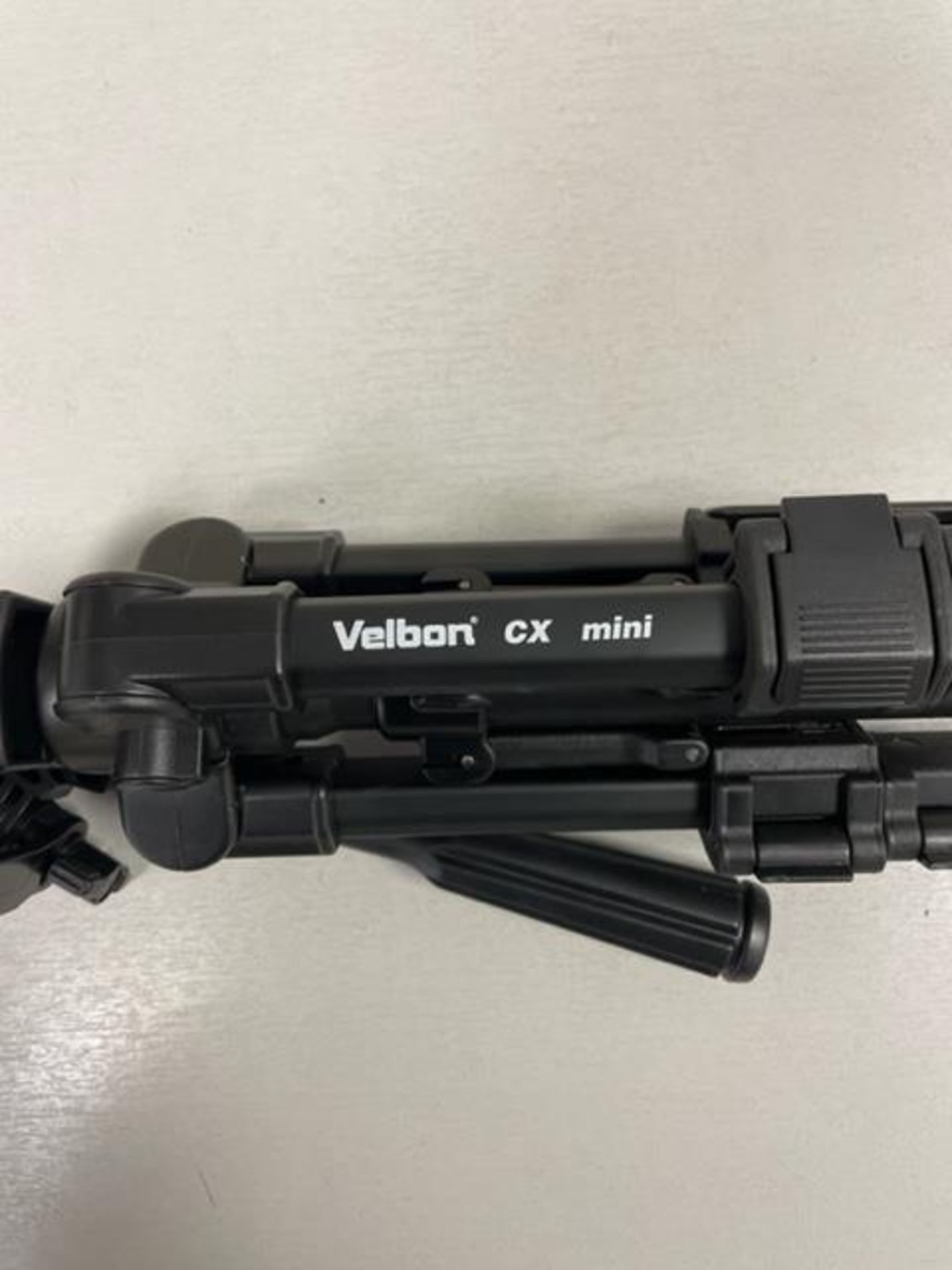 VELBON CX MINI CAMERA TRIPOD UNUSED CONDITION - Image 3 of 3