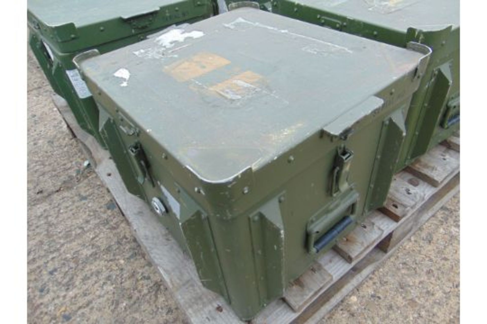 Aluminium Heavy Duty Secure Storage Box as shown - Image 3 of 4