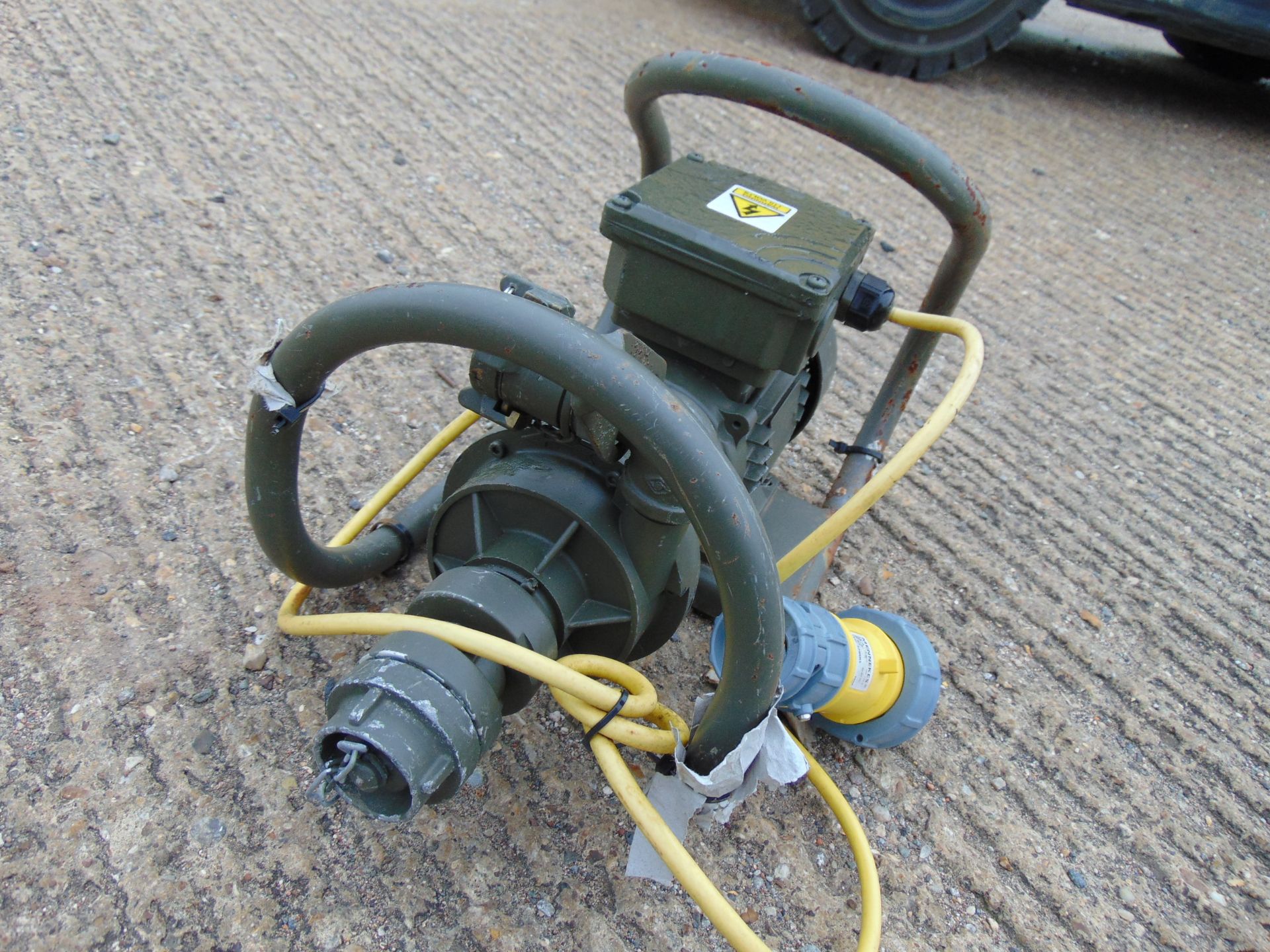 AEG 110V Water Pump - Image 2 of 5