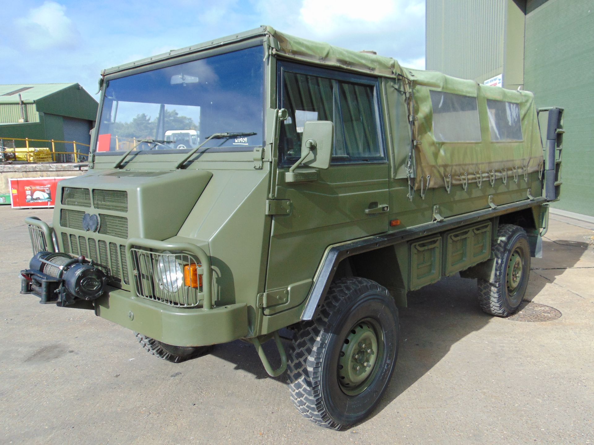 Military Specification Pinzgauer 716 4X4 Soft Top ONLY 26,686 MILES! - Image 5 of 37