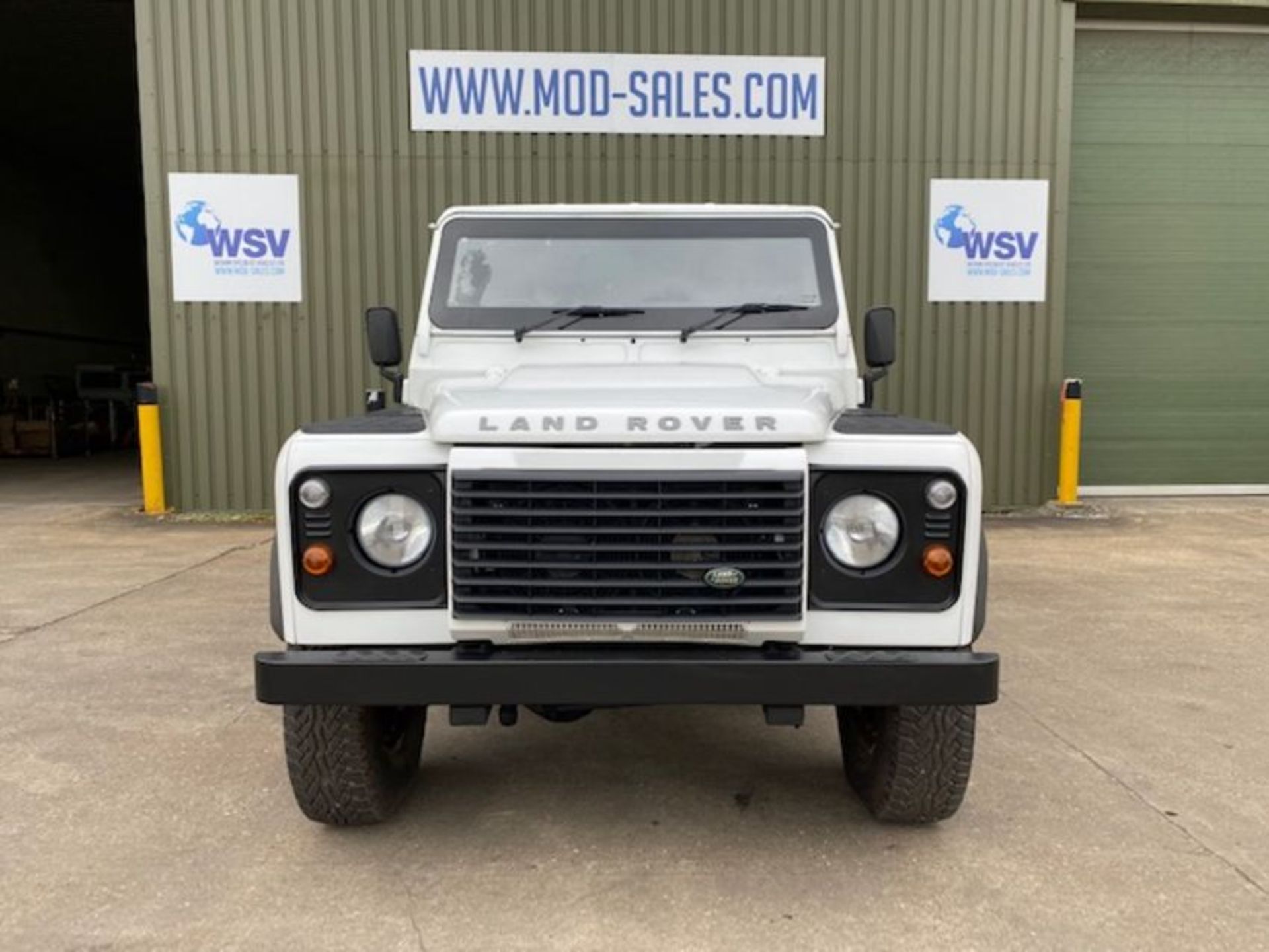 Land Rover Defender 130 chassis cab, Armoured bodywork, 2 door station wagon, right hand drive (RHD) - Image 3 of 51