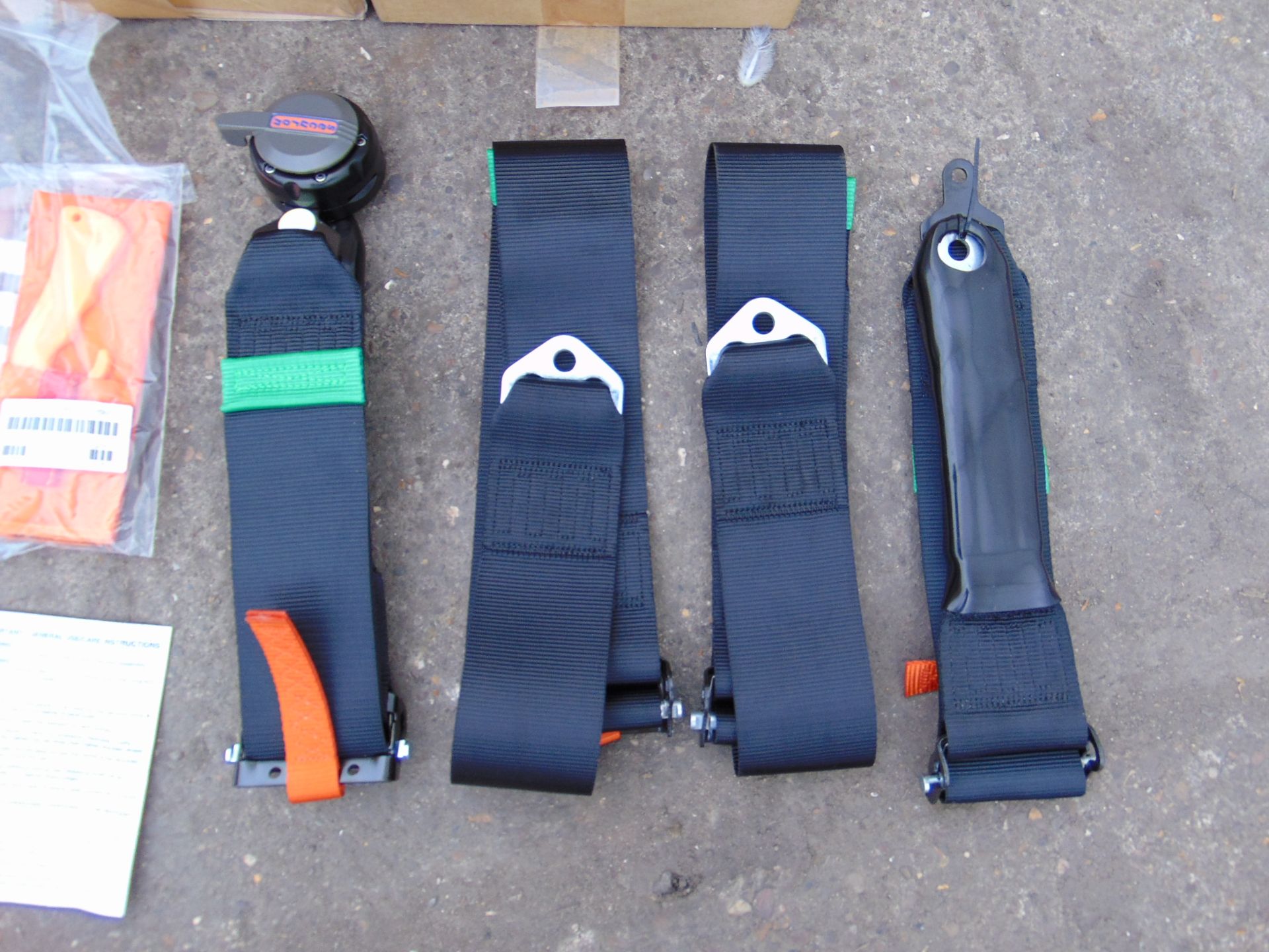 4 x New Unissued Full Harness Seat Belt kits - Image 2 of 7