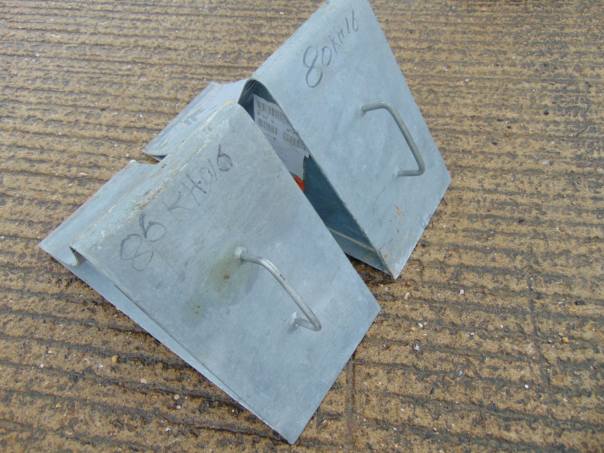 2 x Large Heavy Duty Steel Wheel Chocks - Image 3 of 5