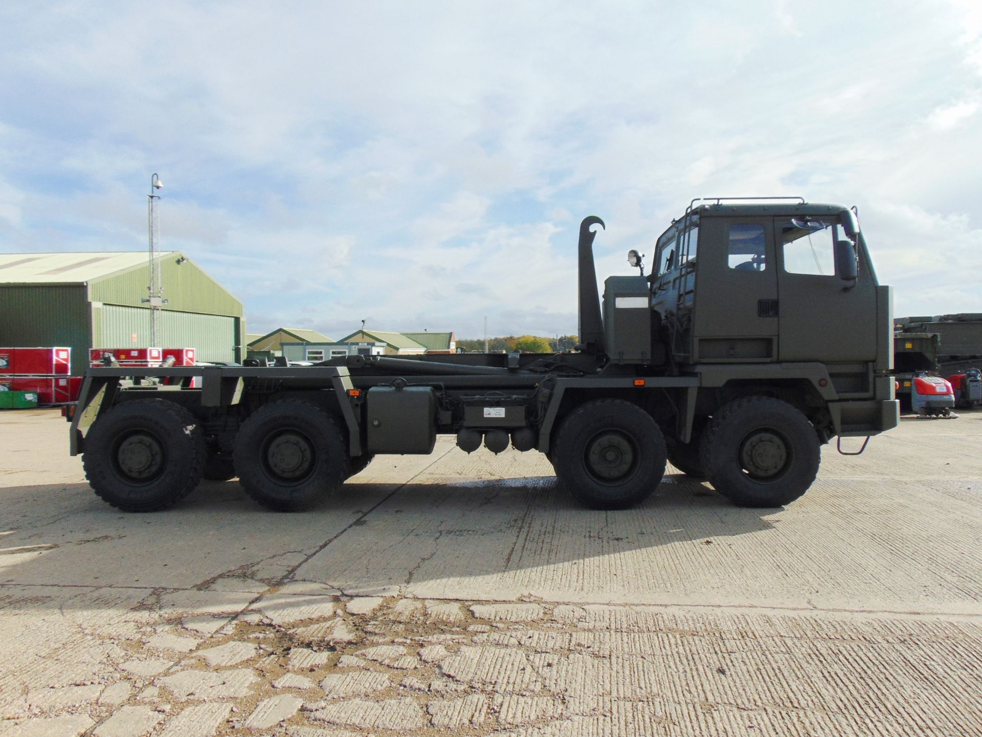 DAF 8x6 DROPS Multilift LHD Hook Loader - Image 4 of 33