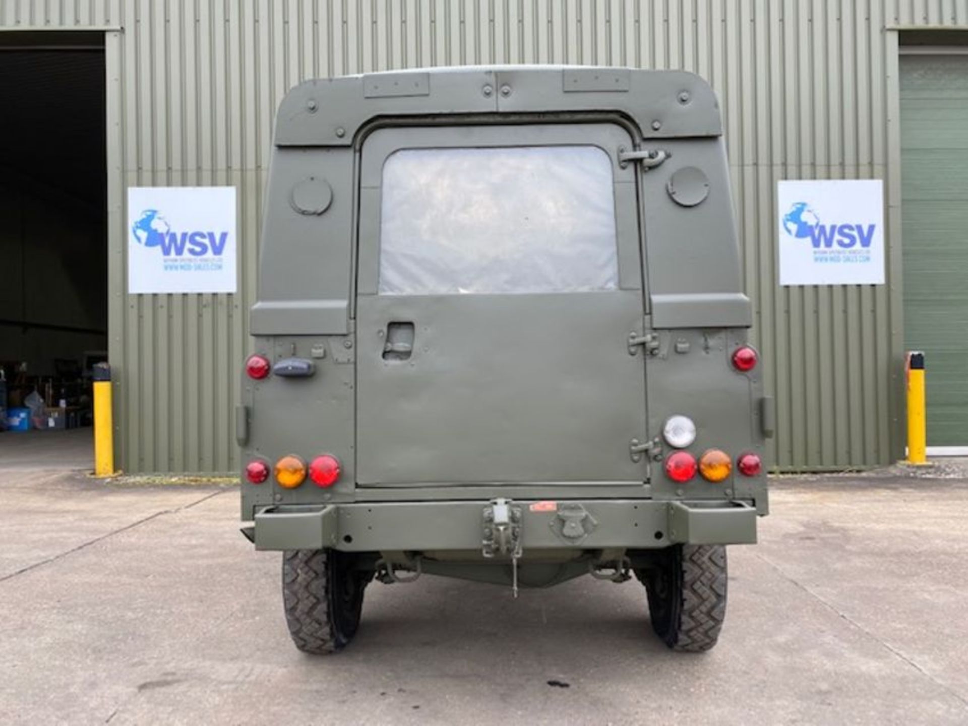 Land Rover Defender 110 Wolf 300TDi FFR hardtop LHD, TUM Remus upgrade - Image 8 of 47