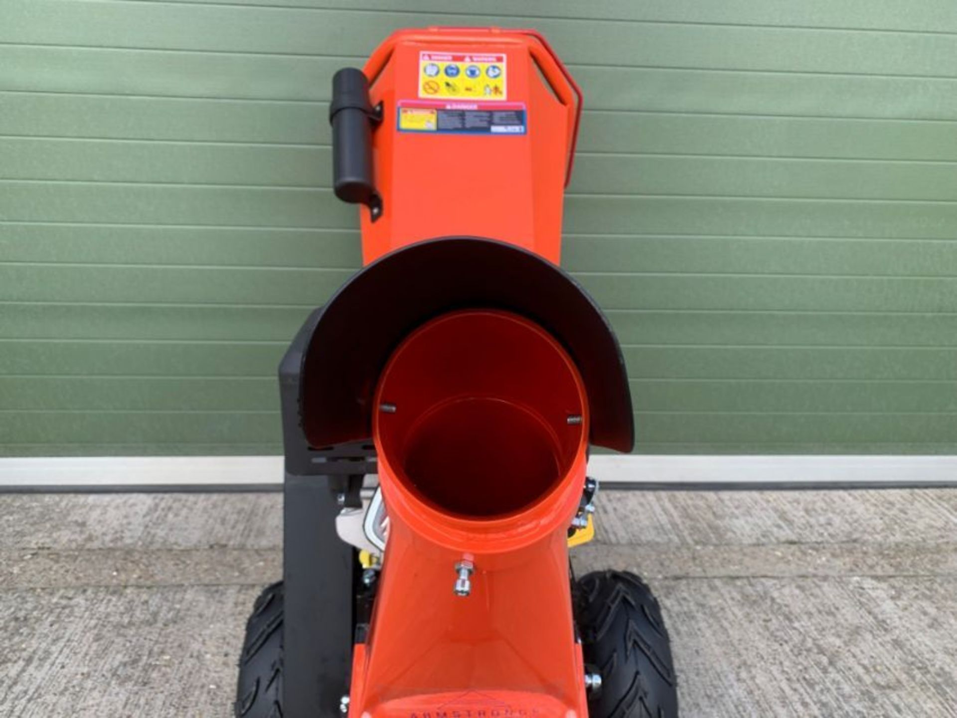** BRAND NEW ** Unused Armstrong DR-GS-15H Electric start Petrol Wood Chipper - Image 23 of 34
